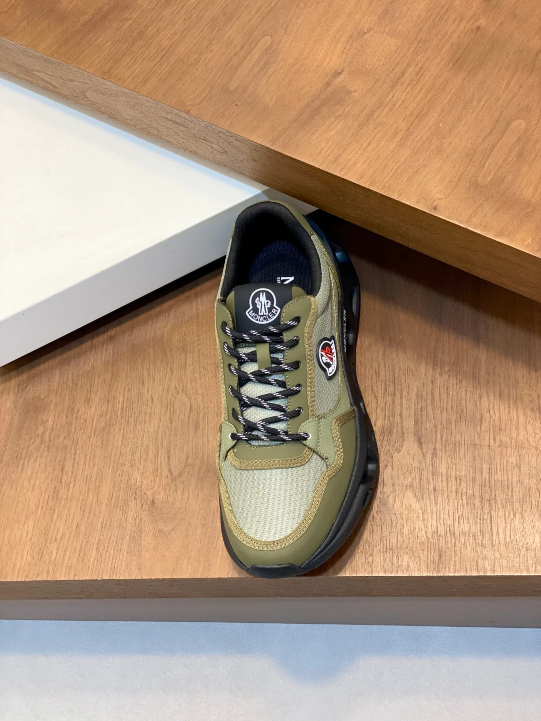 Кроссовки Мужские Moncler 18574079