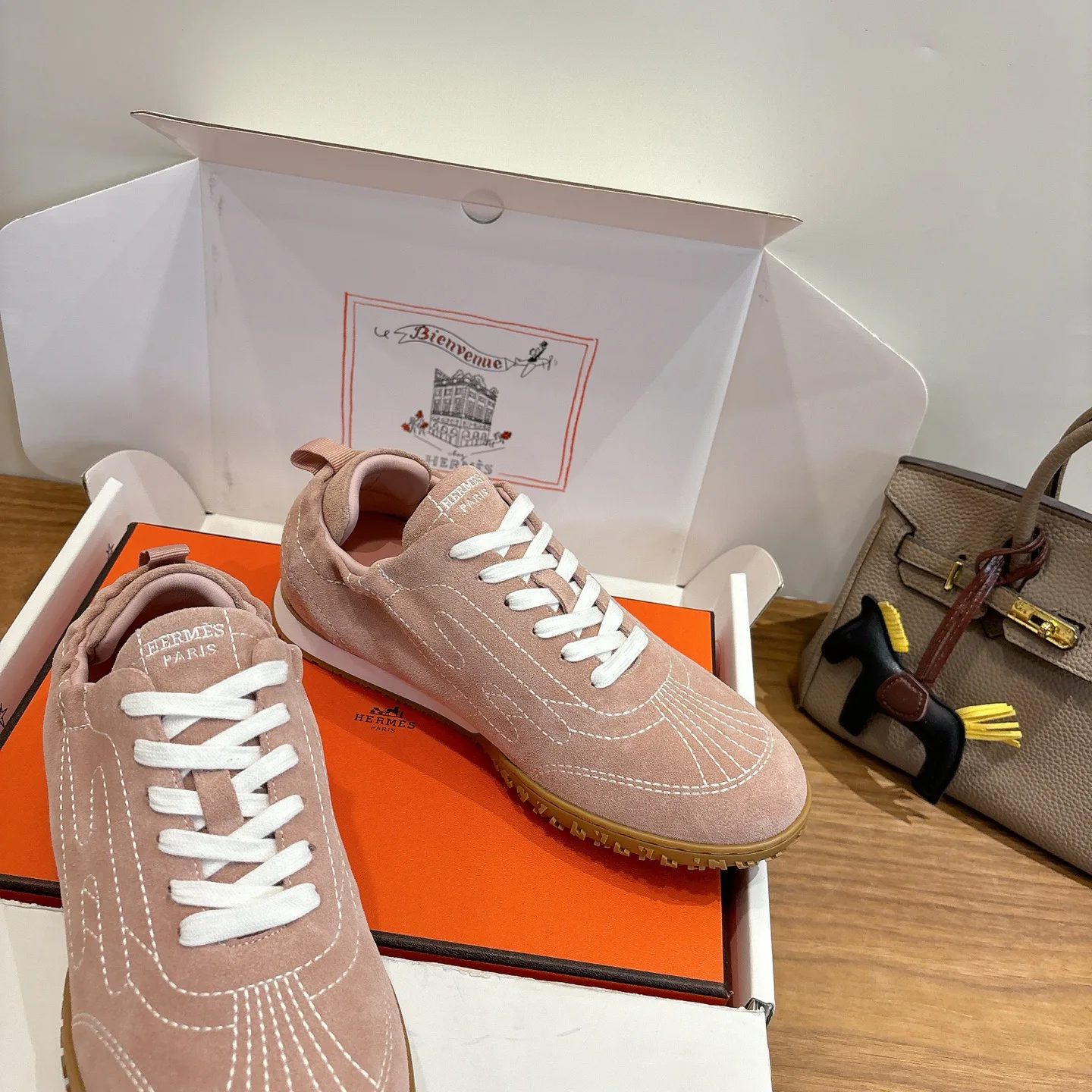 Women's Sneakers HERMES 18006076