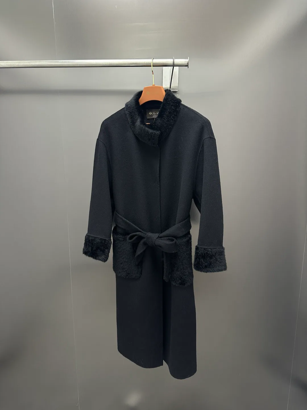 Women's Coats LORO PIANA 18456311