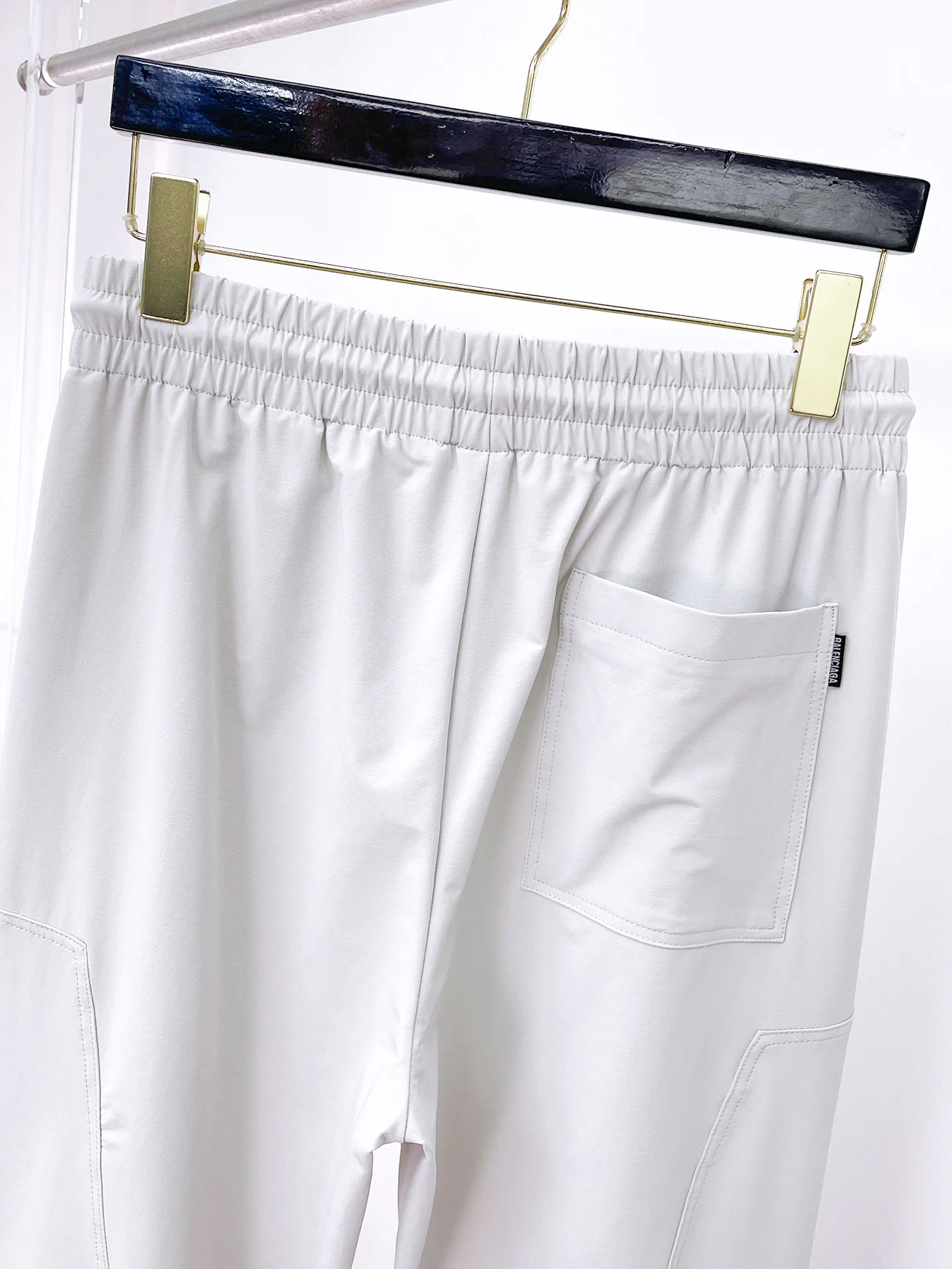 Men's Trousers BALENCIAGA 18399410