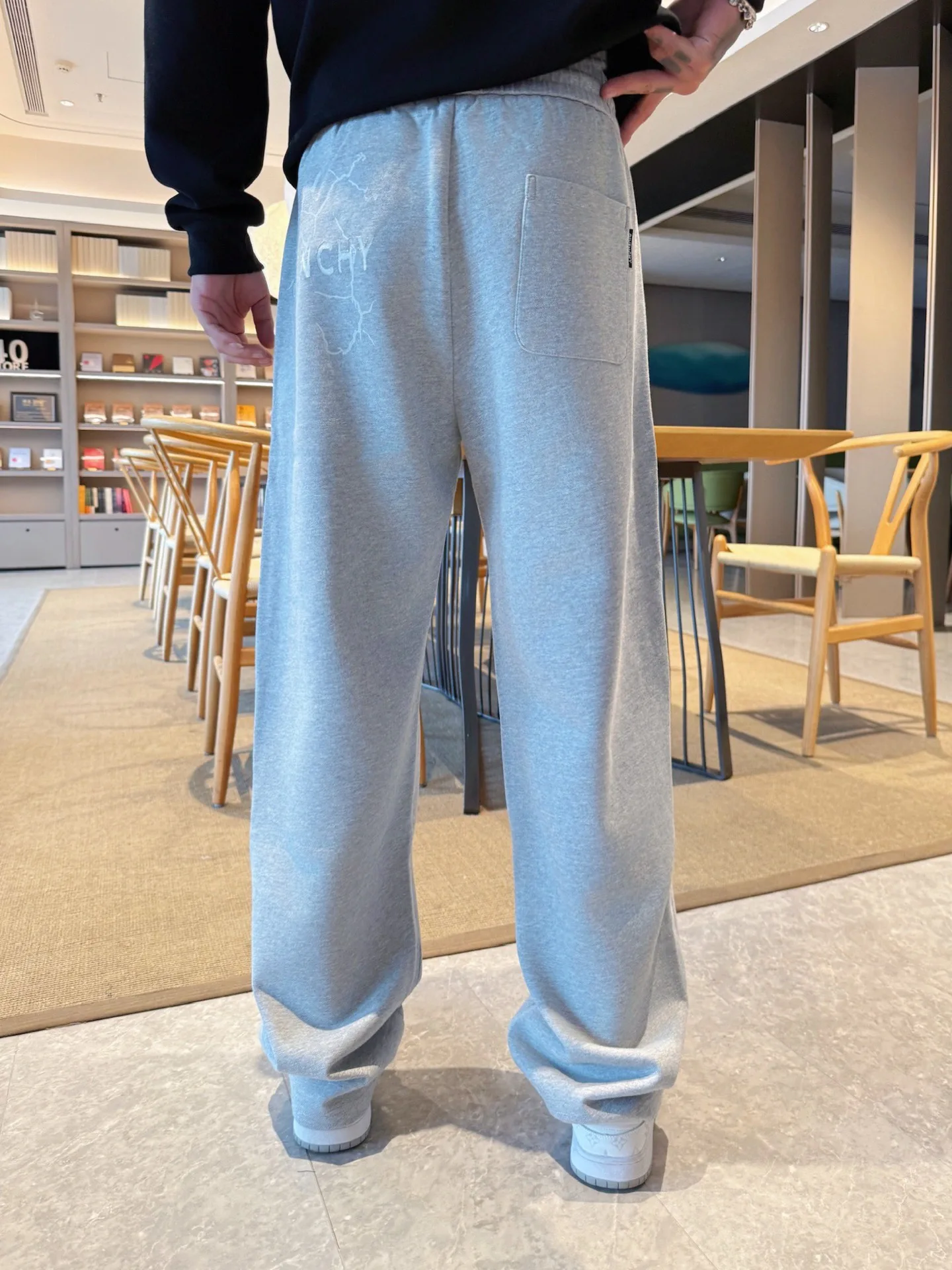 Men's Trousers GIVENCHY 18345770