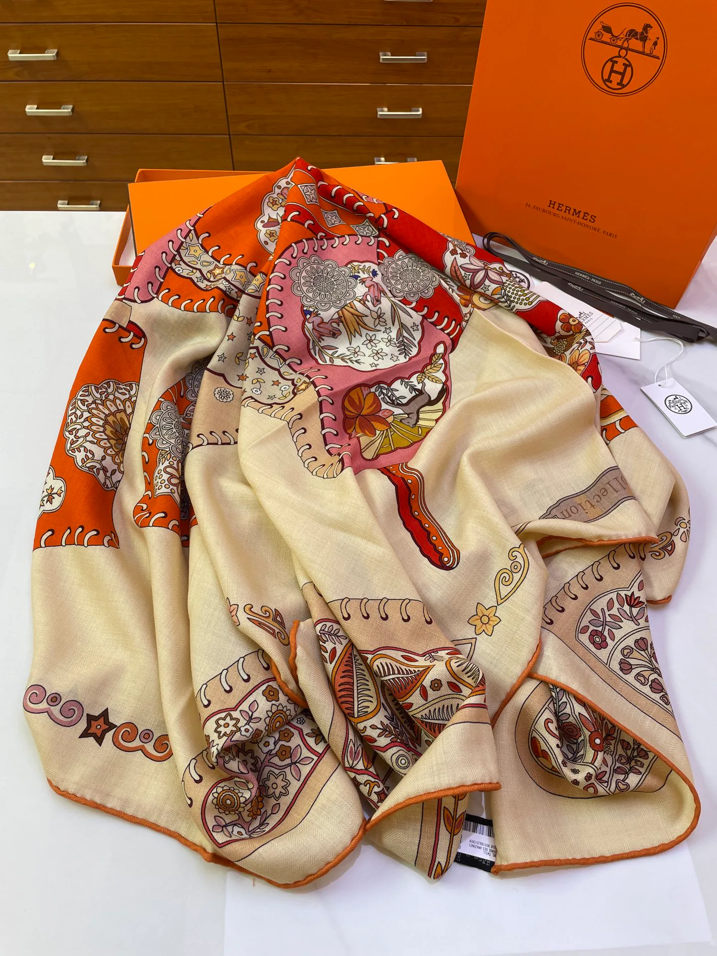 Scarves HERMES 17928315