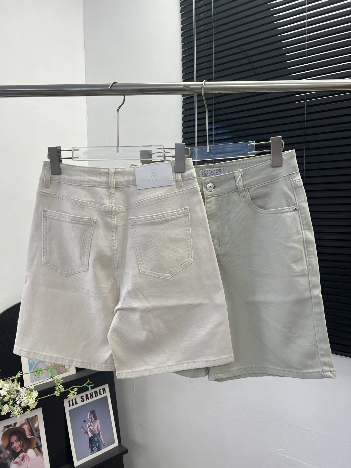 Women's Shorts BRUNELLO CUCINELLI 18174572