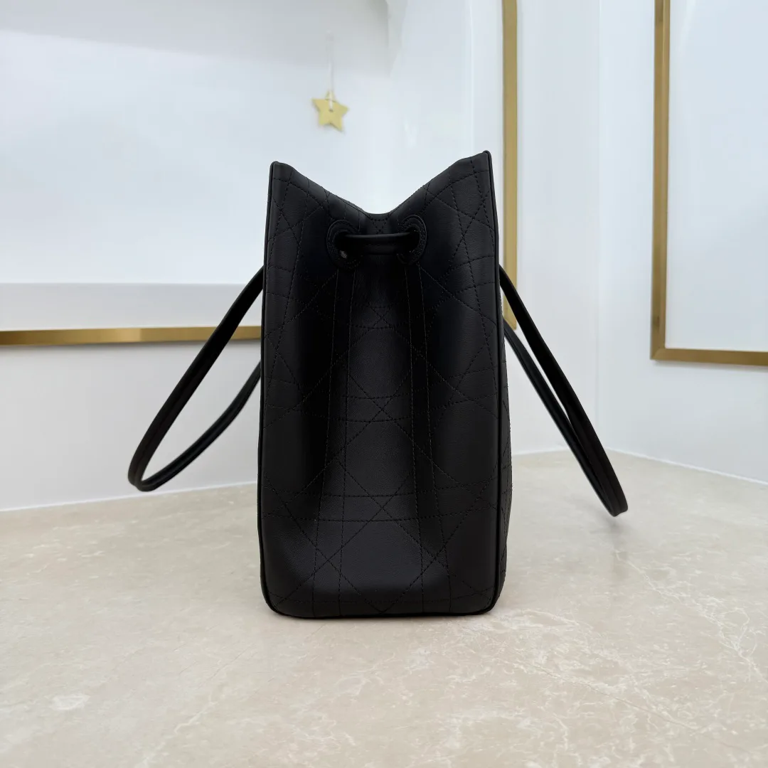 Women's Classic Handbags CHRISTIAN DIOR 18187805