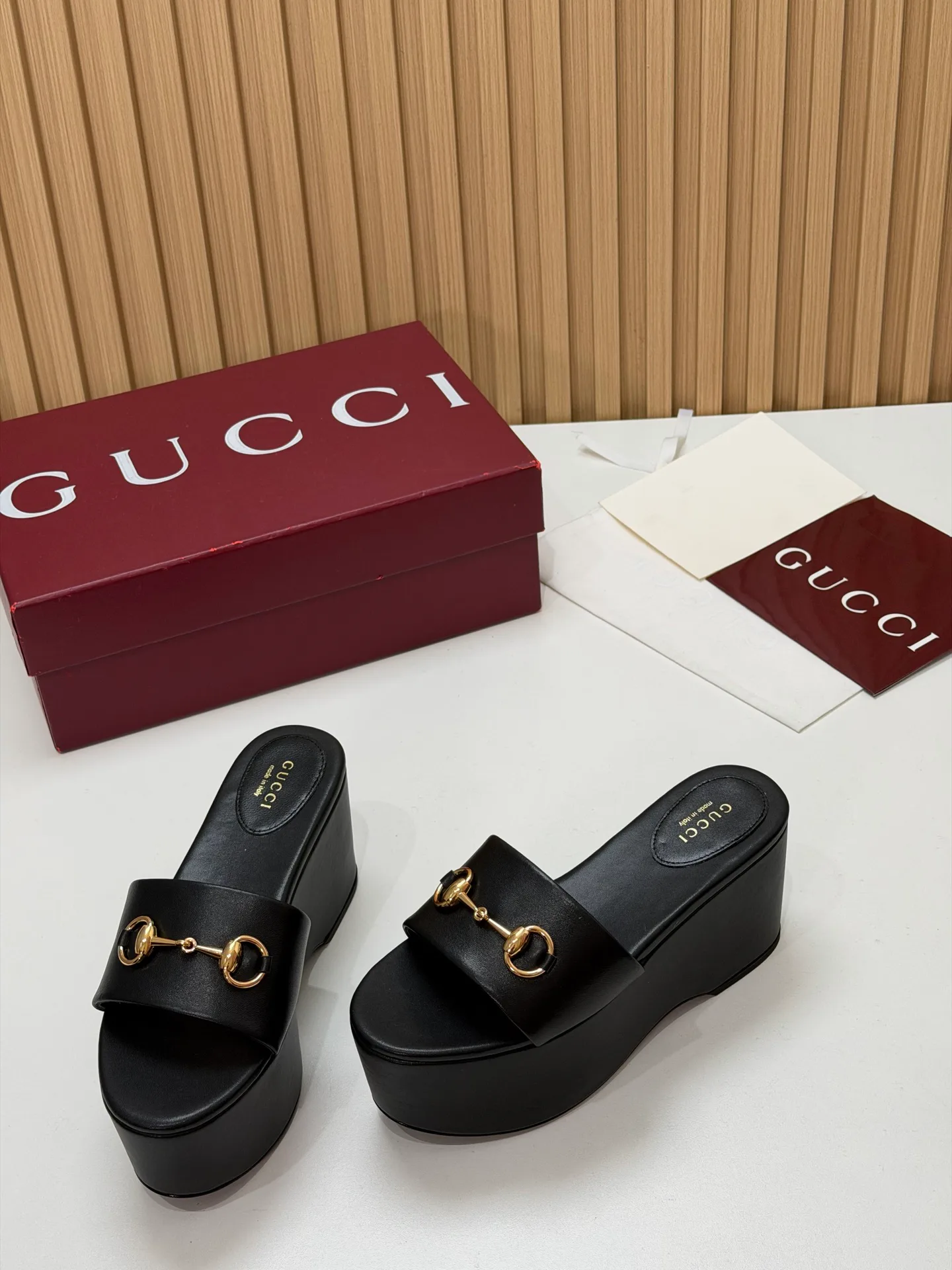 Women's Open-Toe Sandals GUCCI 17631677