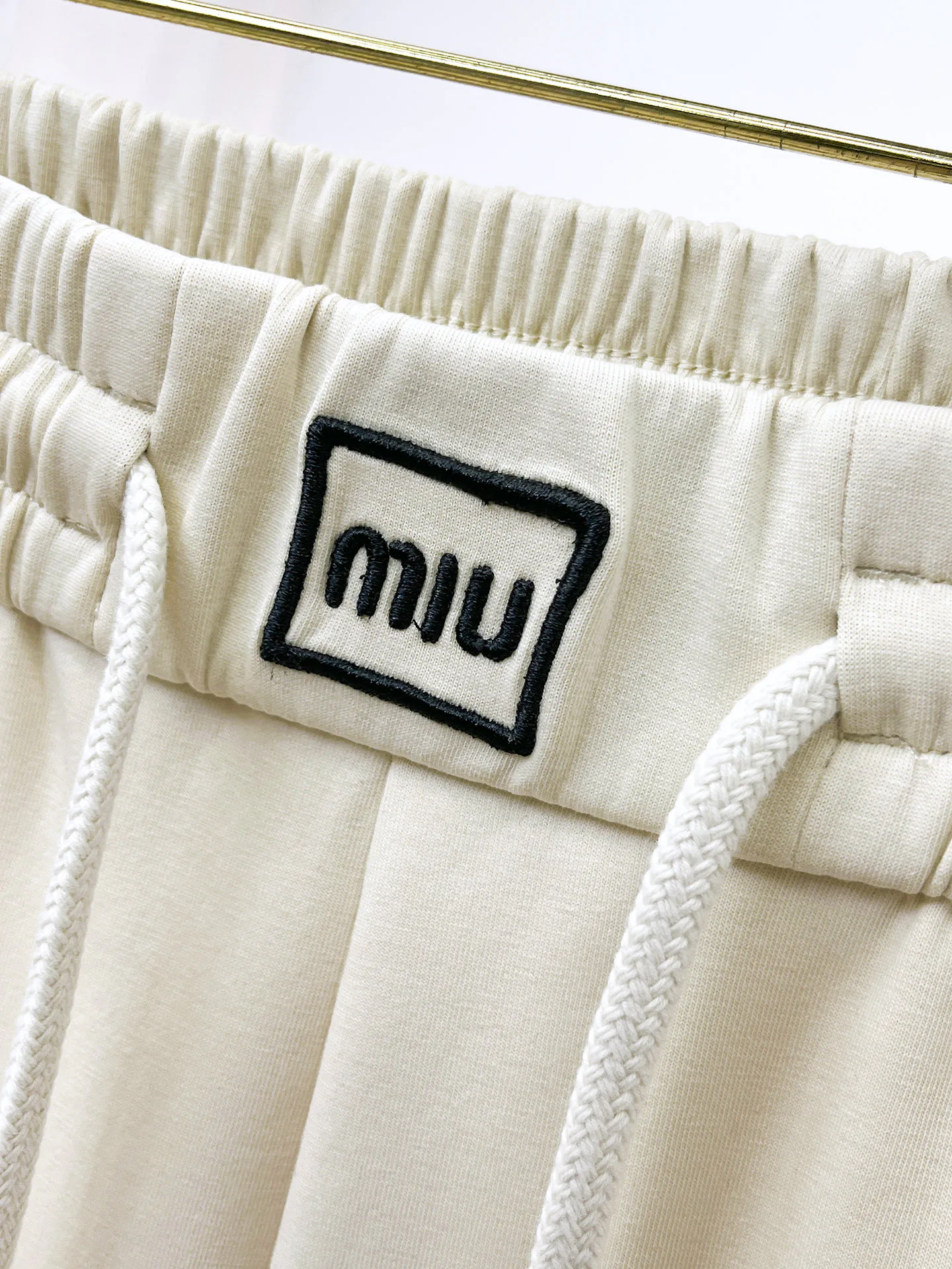 Men's Trousers MIU MIU 18197373