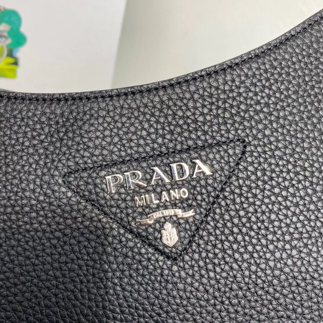 Women's Shoulder Bags PRADA 18323070