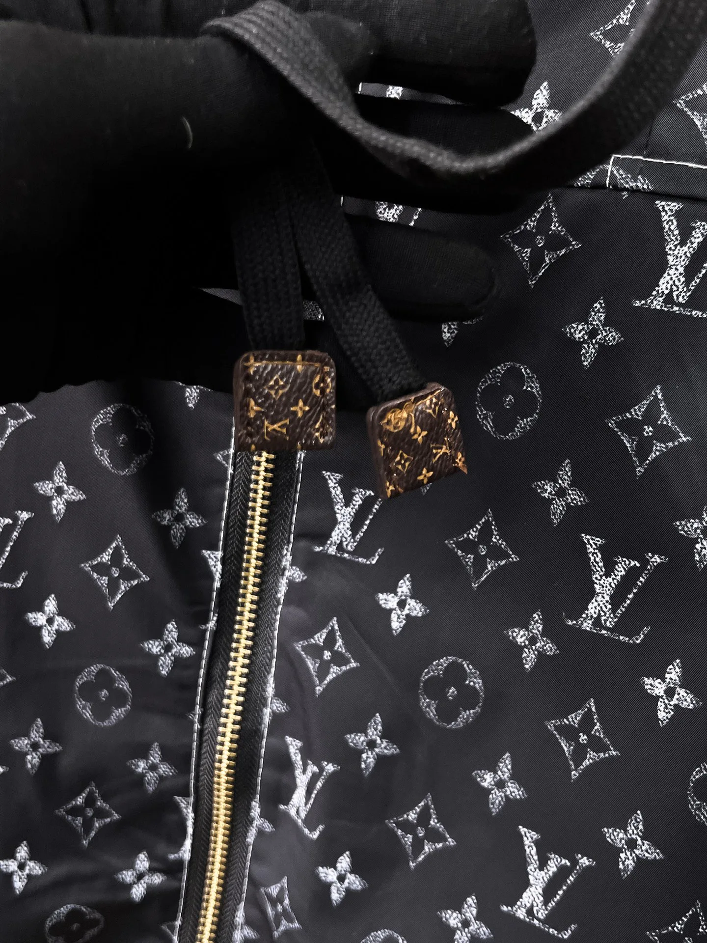 Men's Jackets And Down Jackets LOUIS VUITTON 18191461