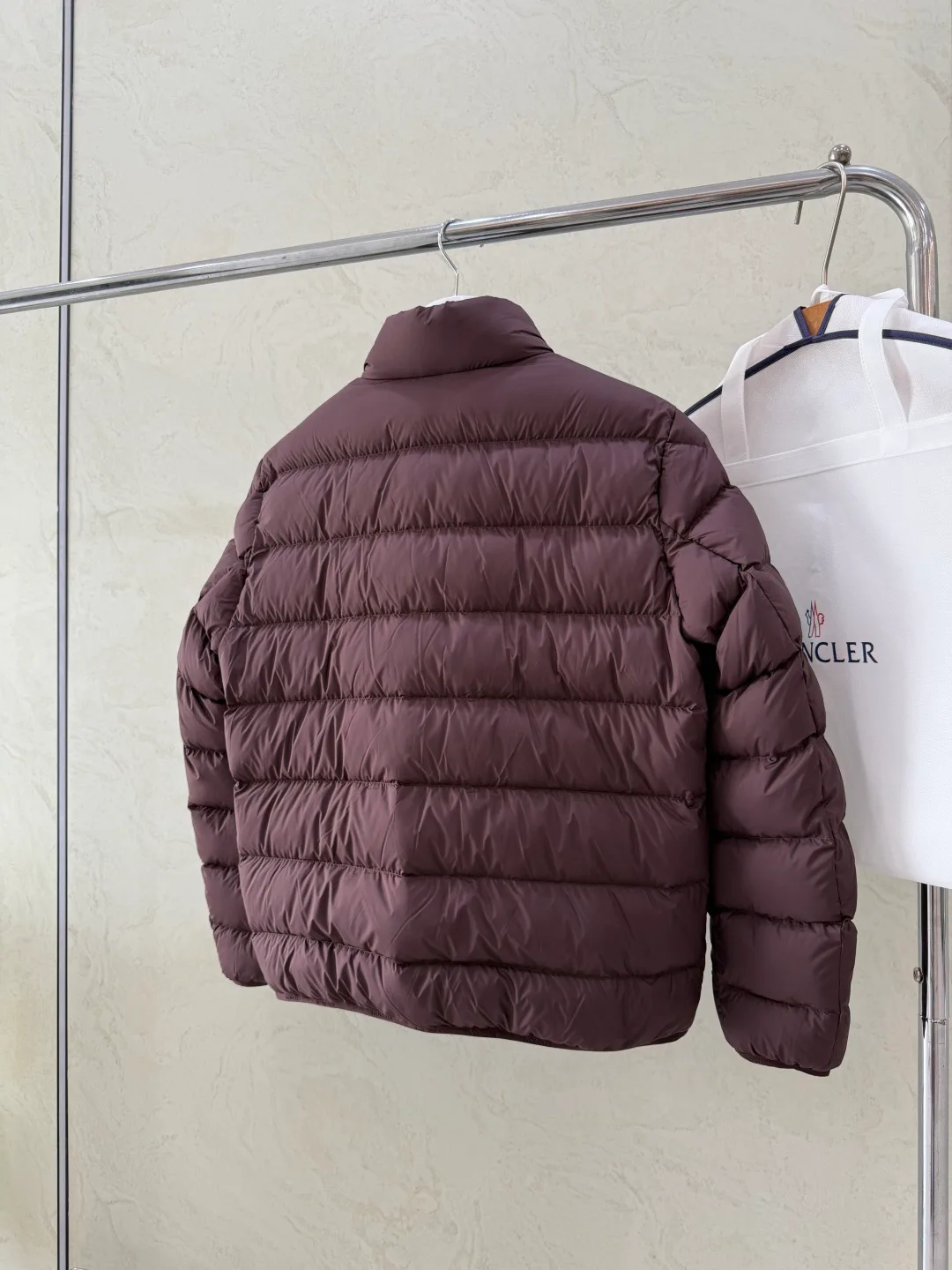 Women's Jackets And Down Jackets MONCLER 18376090