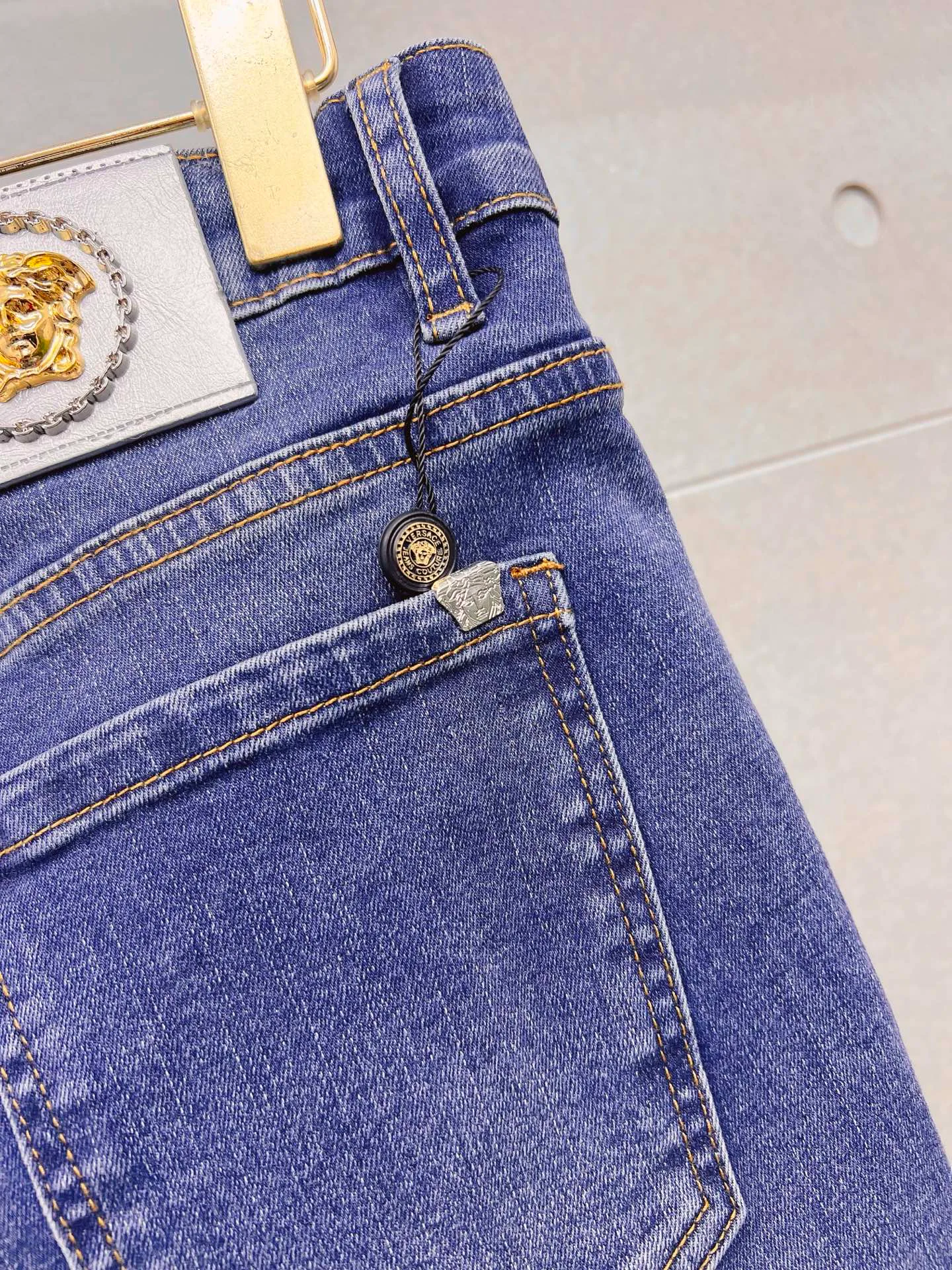 Men's Jeans VERSACE 18098430