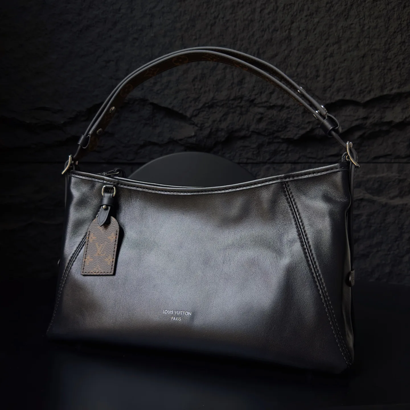 Women's Classic Handbags LOUIS VUITTON 17906947