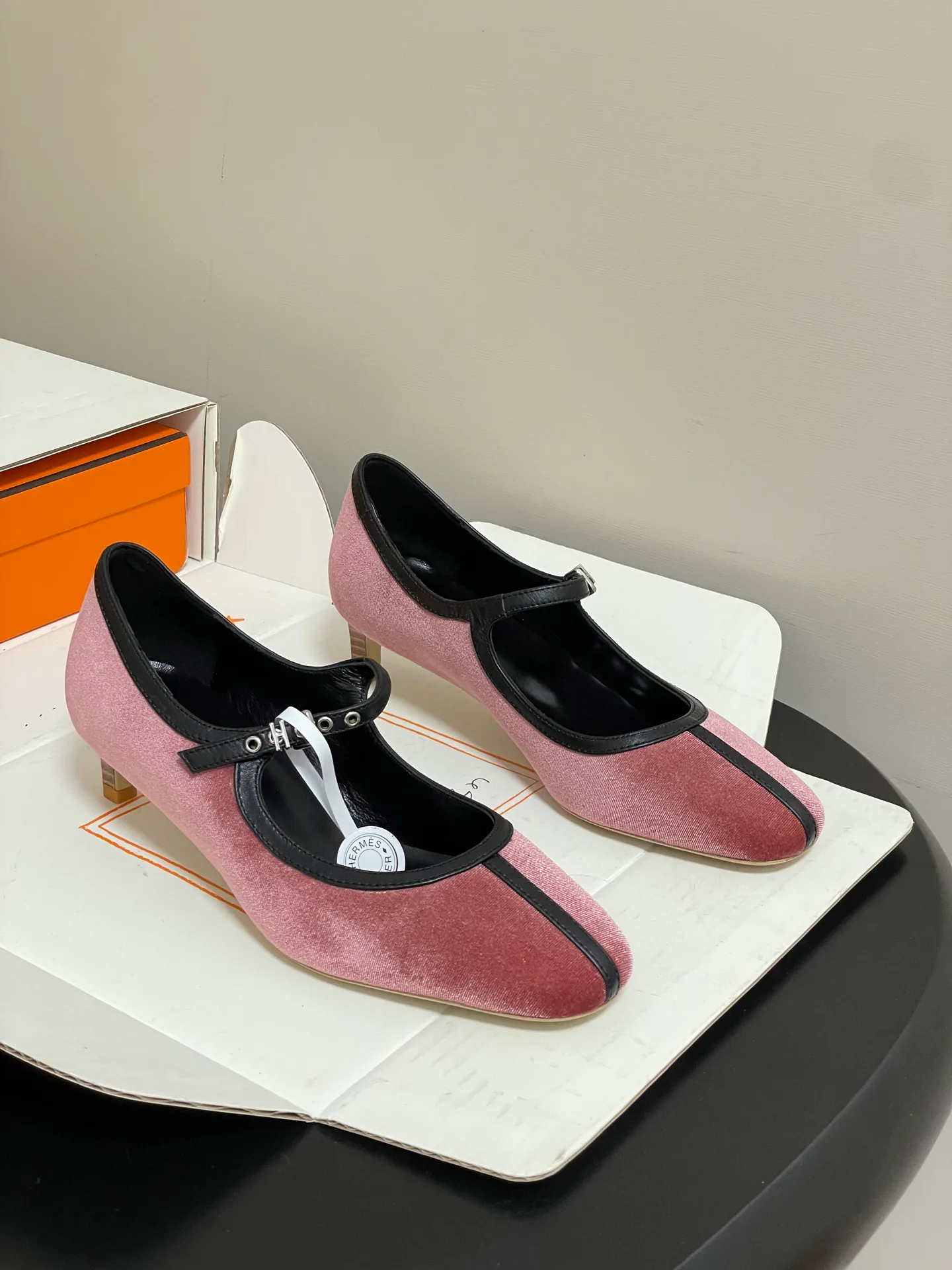 Women's Ballet Flats HERMES 17558026