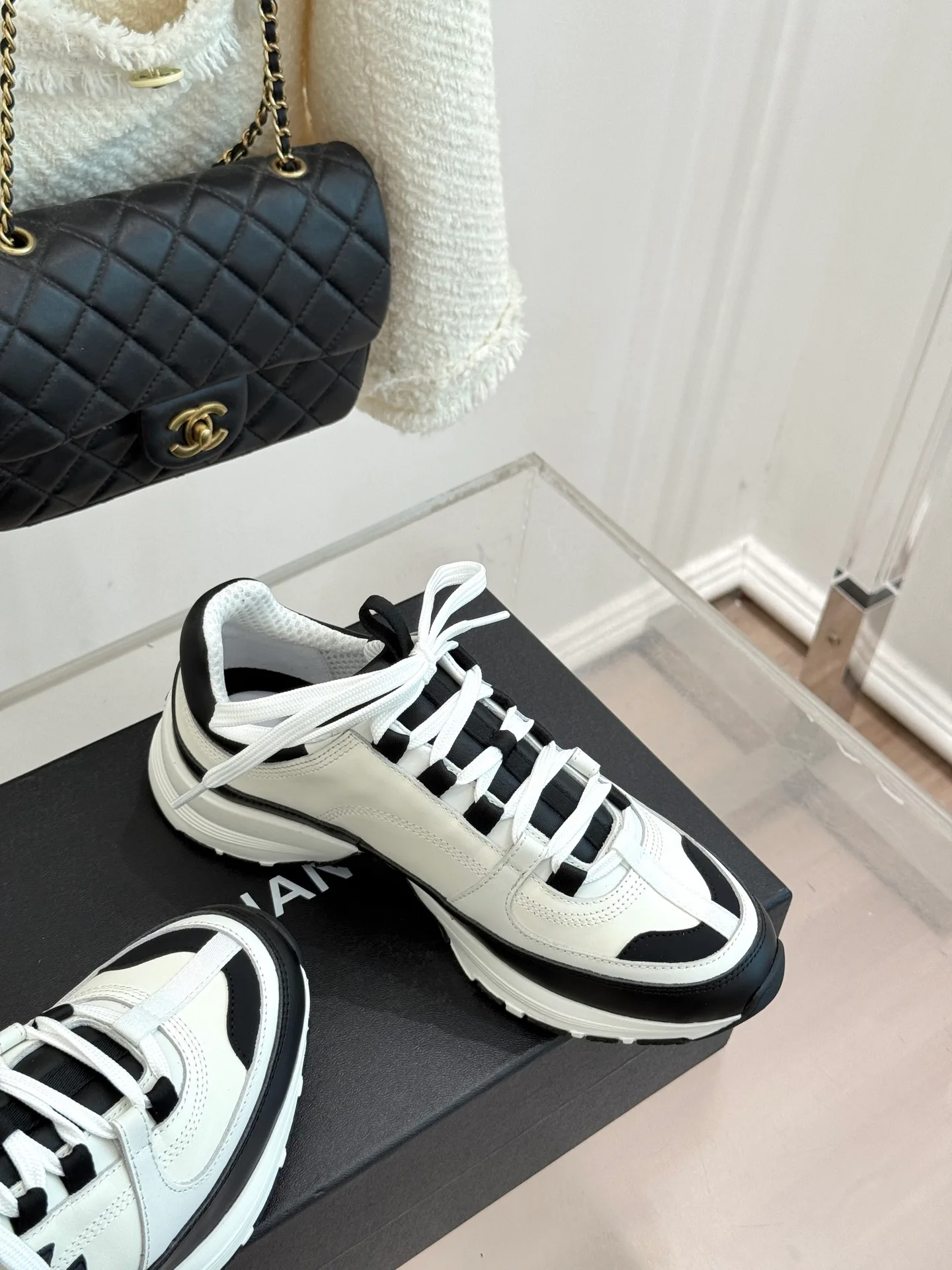 Women's Sneakers CHANEL 17856168