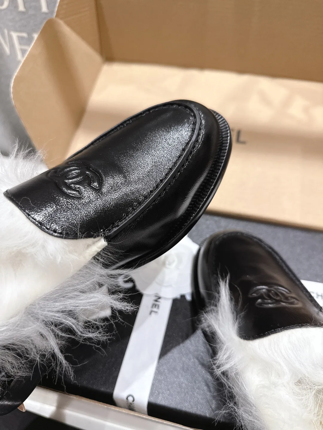 Women's Loafers And Moccasins CHANEL 18436538