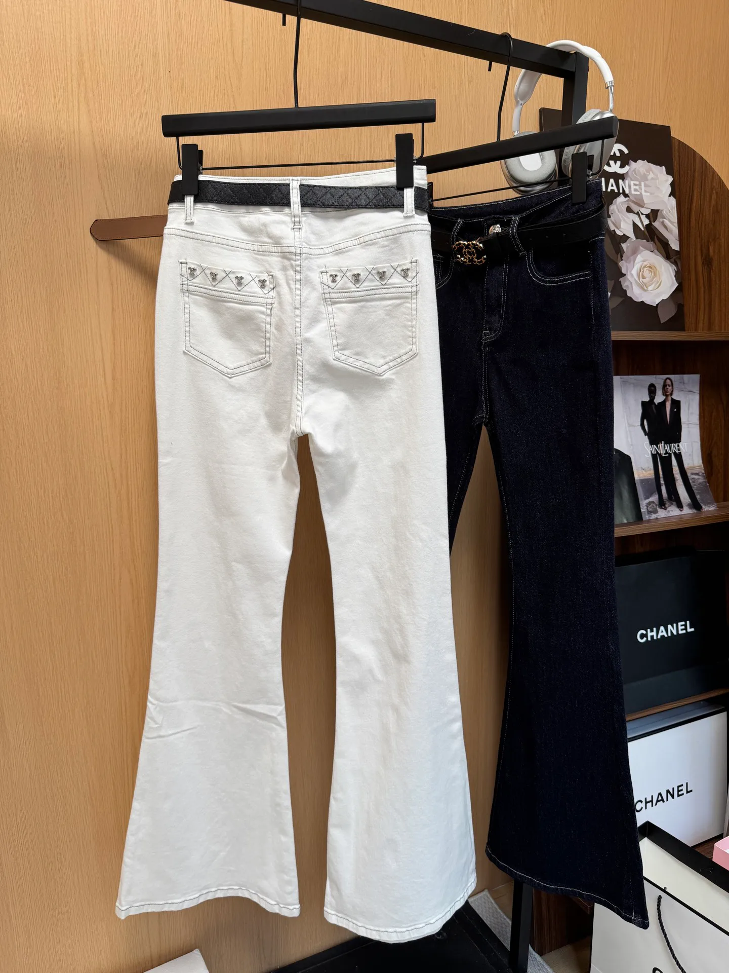 Women's Jeans CHANEL 18138529