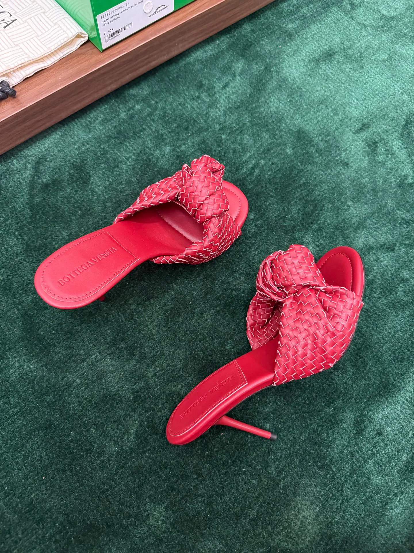 Women's Mules And Clogs BOTTEGA VENETA 17386163