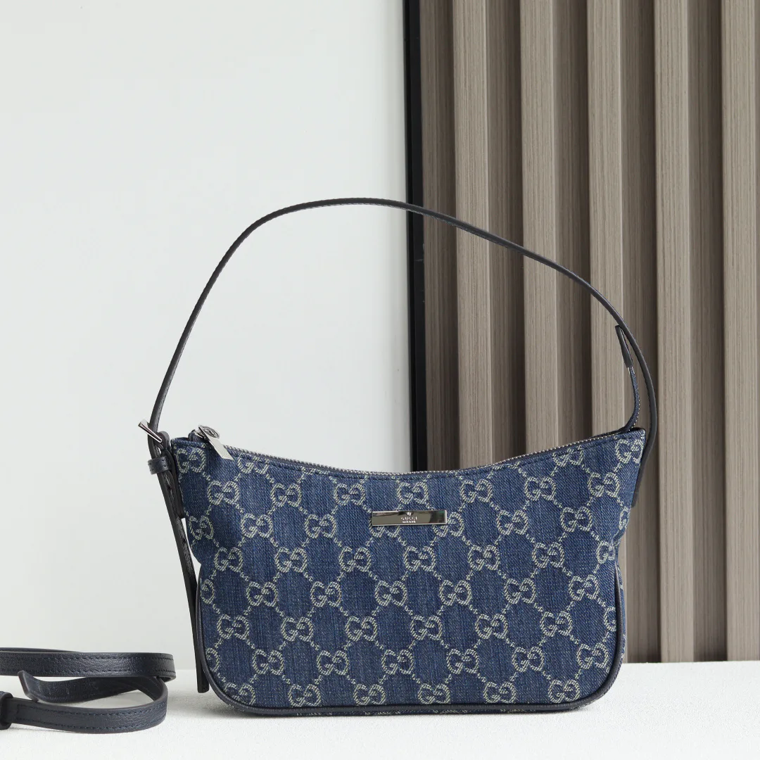 Women's Shoulder Bags GUCCI 17947868