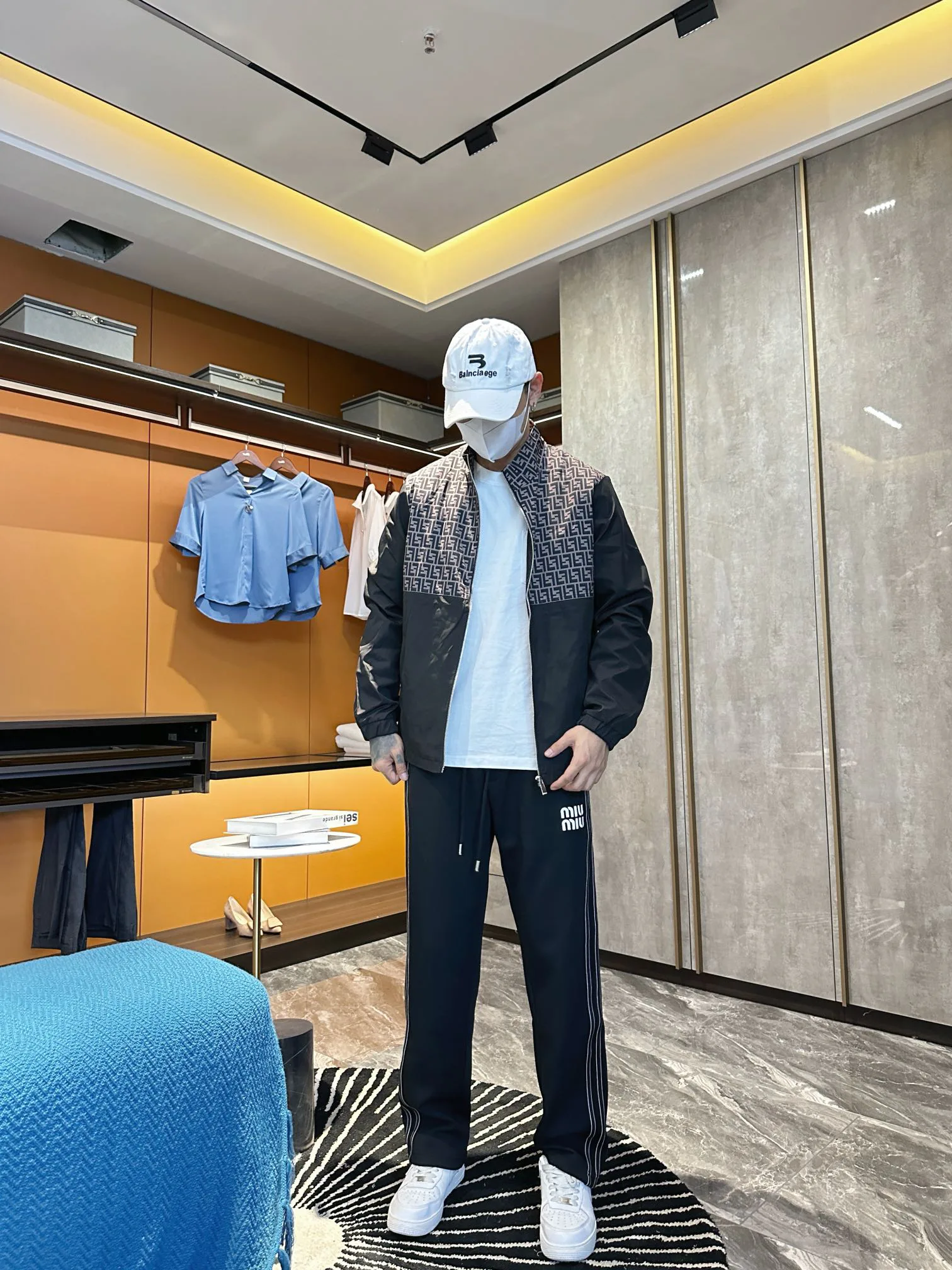 Men's Jackets And Down Jackets FENDI 18197270