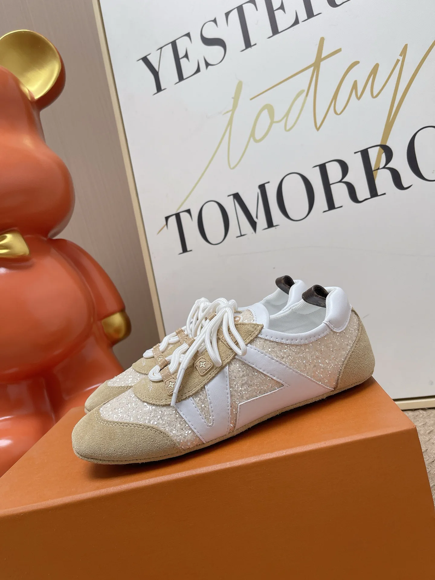 Women's Sneakers LOUIS VUITTON 17571640
