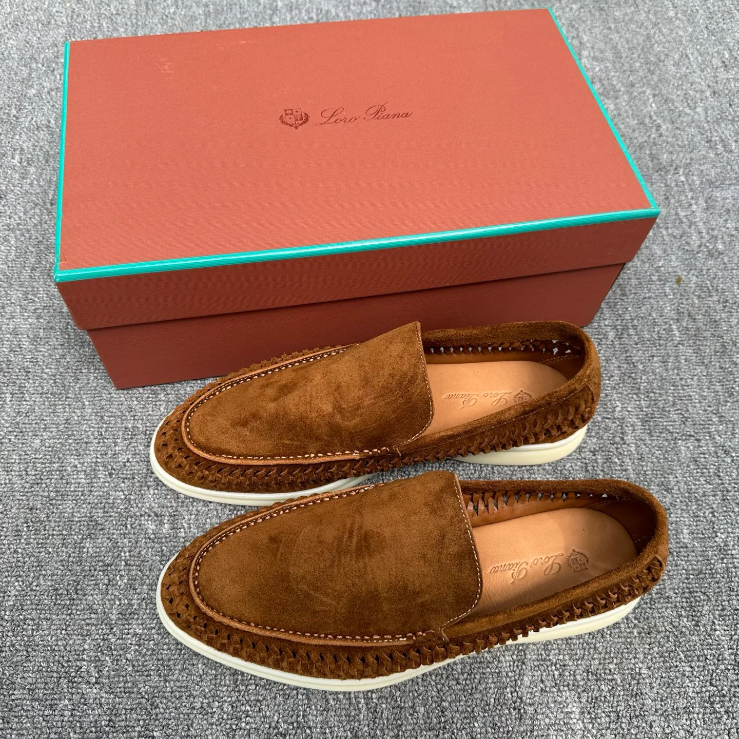 Men's Loafers And Dress Shoes LORO PIANA 18076400