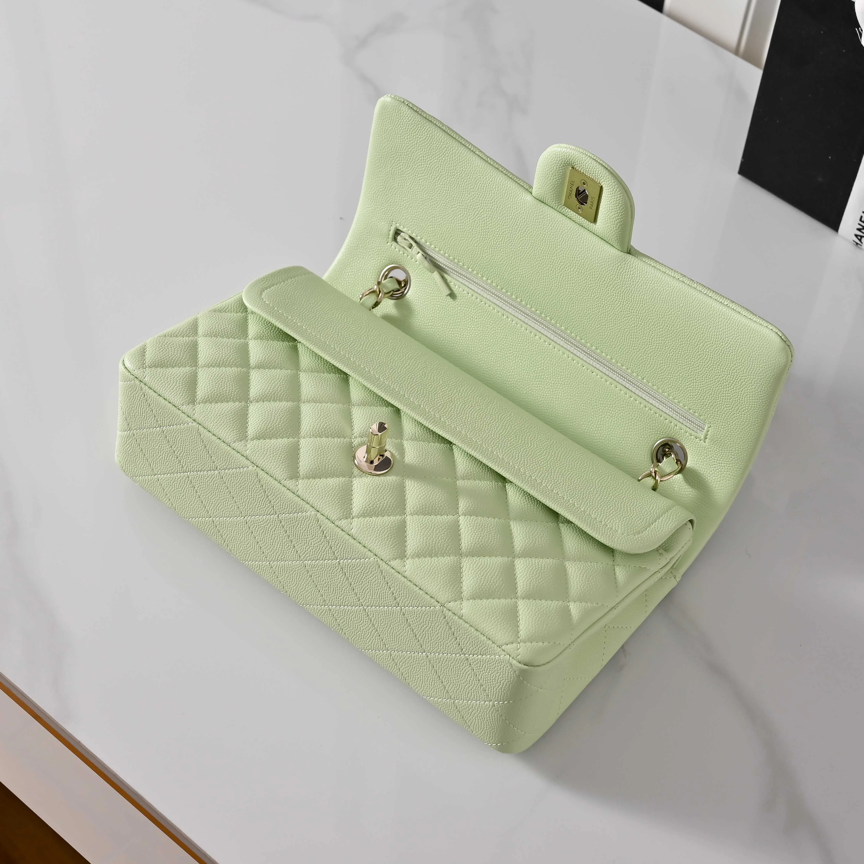 Women's Classic Handbags CHANEL 18147973