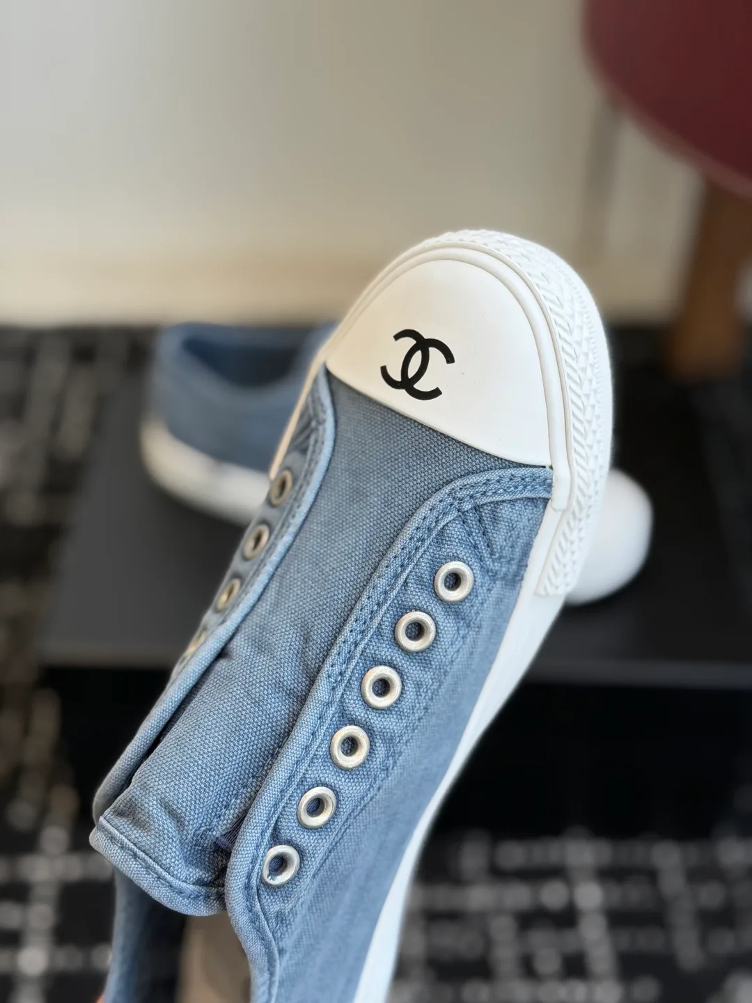 Women's Sneakers CHANEL 17425357