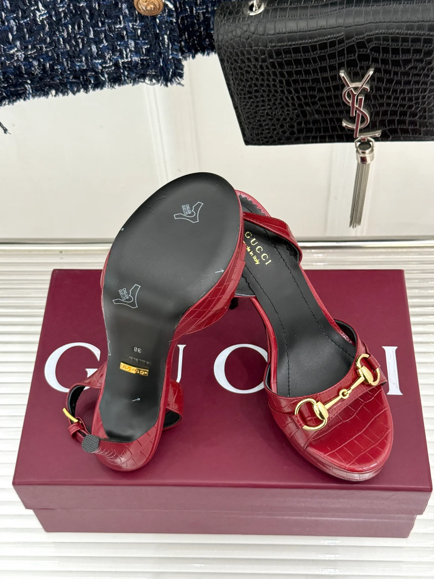 Women's Open-Toe Sandals GUCCI 17646531