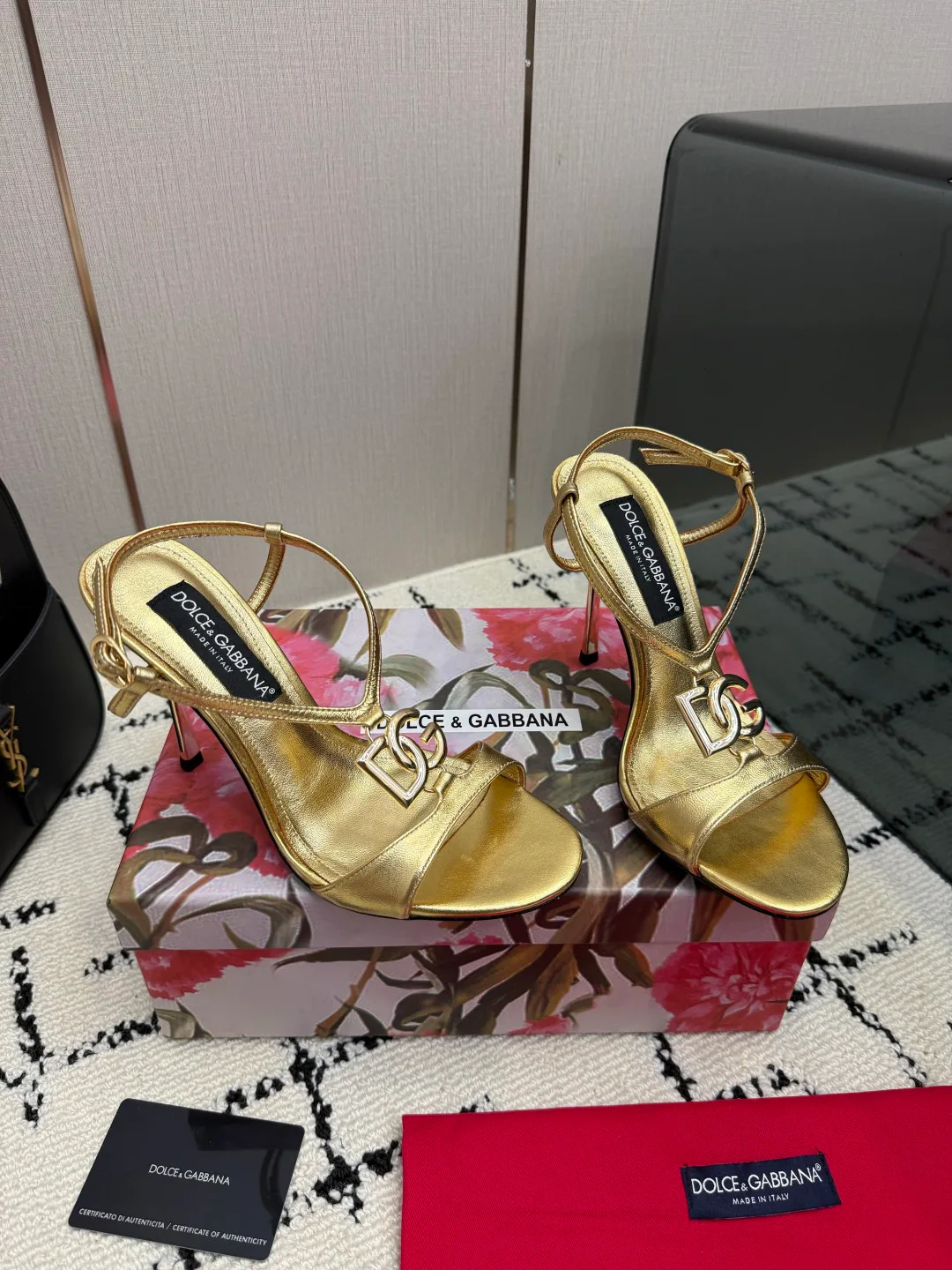 Women's Open-Toe Sandals DOLCE & GABBANA 18335952