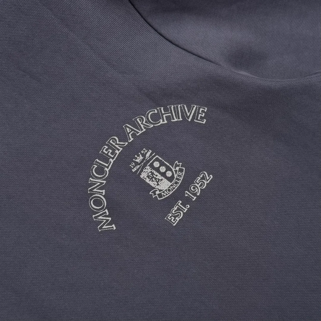 Men's Sweatshirts And Hoodies MONCLER 17391787