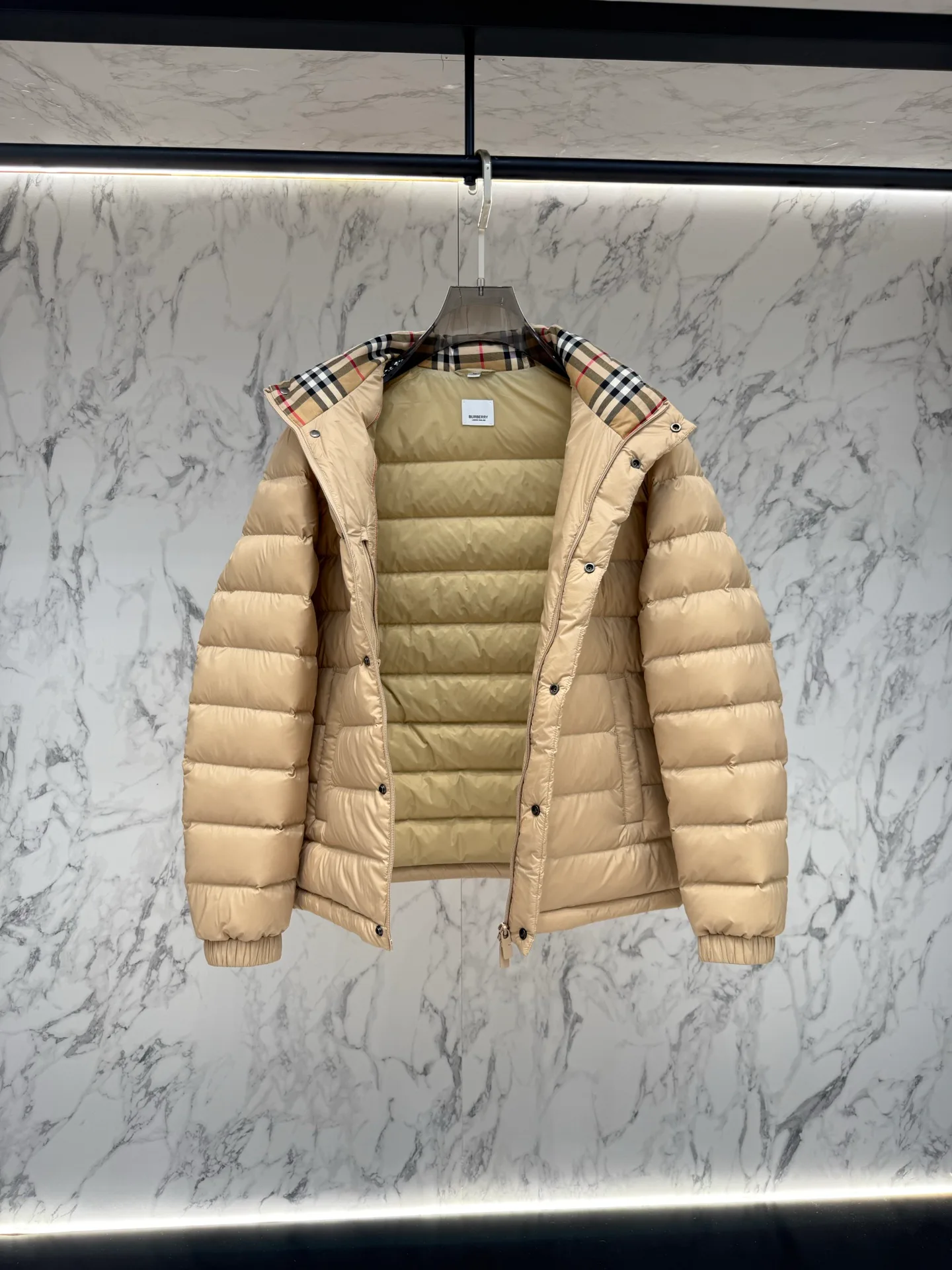 Men's Jackets And Down Jackets BURBERRY 18024079
