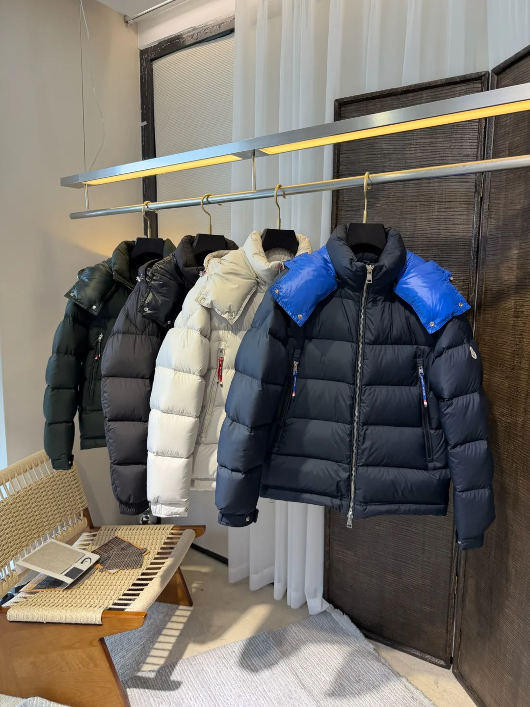Men's Jackets And Down Jackets MONCLER 17863332