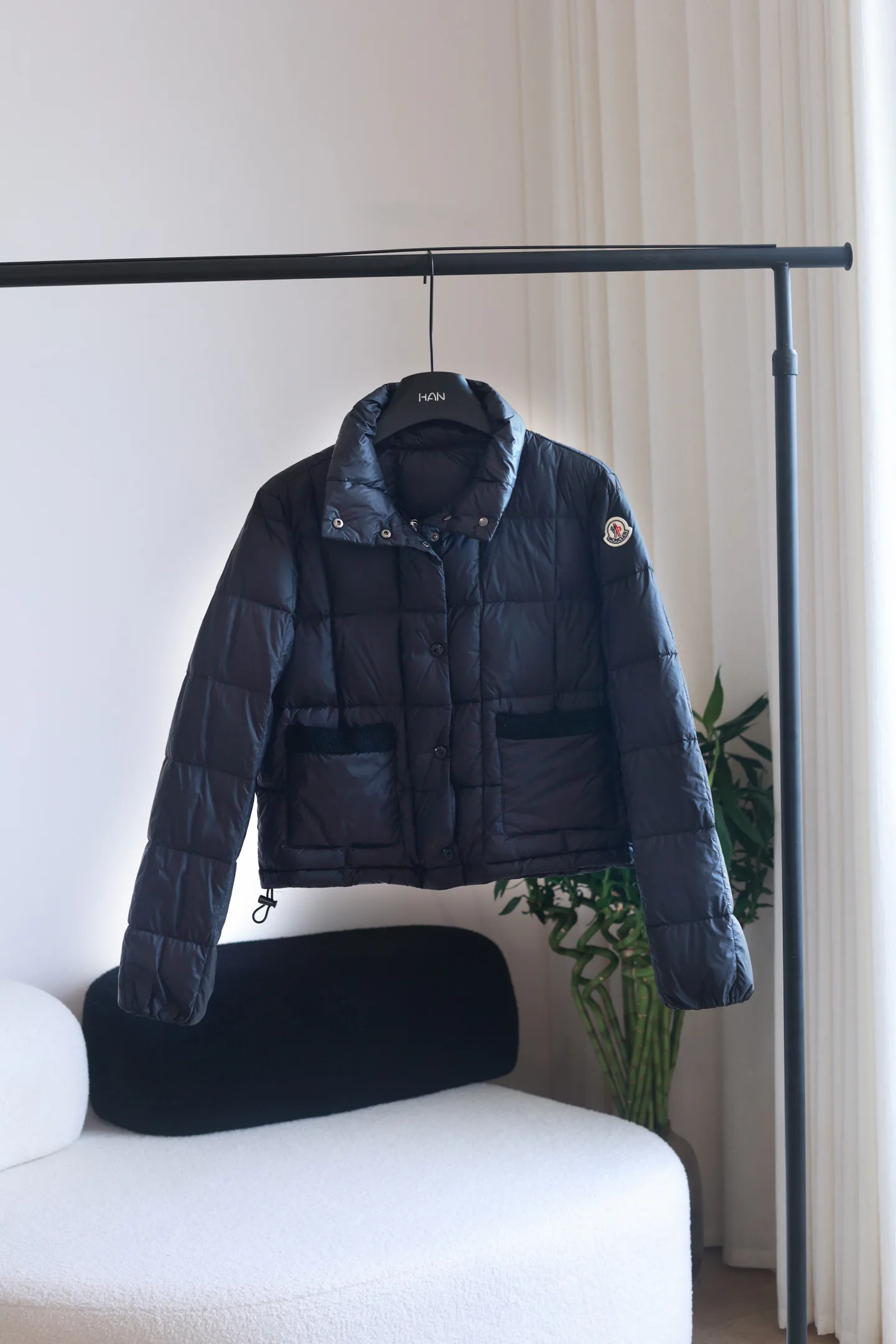 Women's Jackets And Down Jackets MONCLER 18184515
