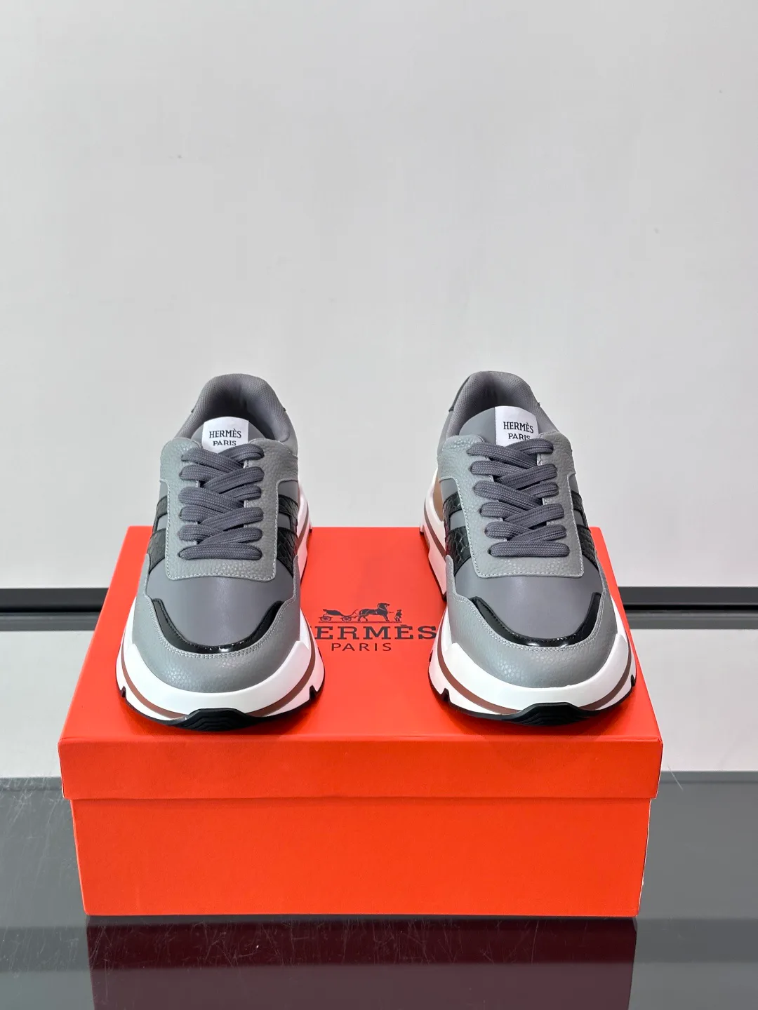 Men's Sneakers HERMES 17890539