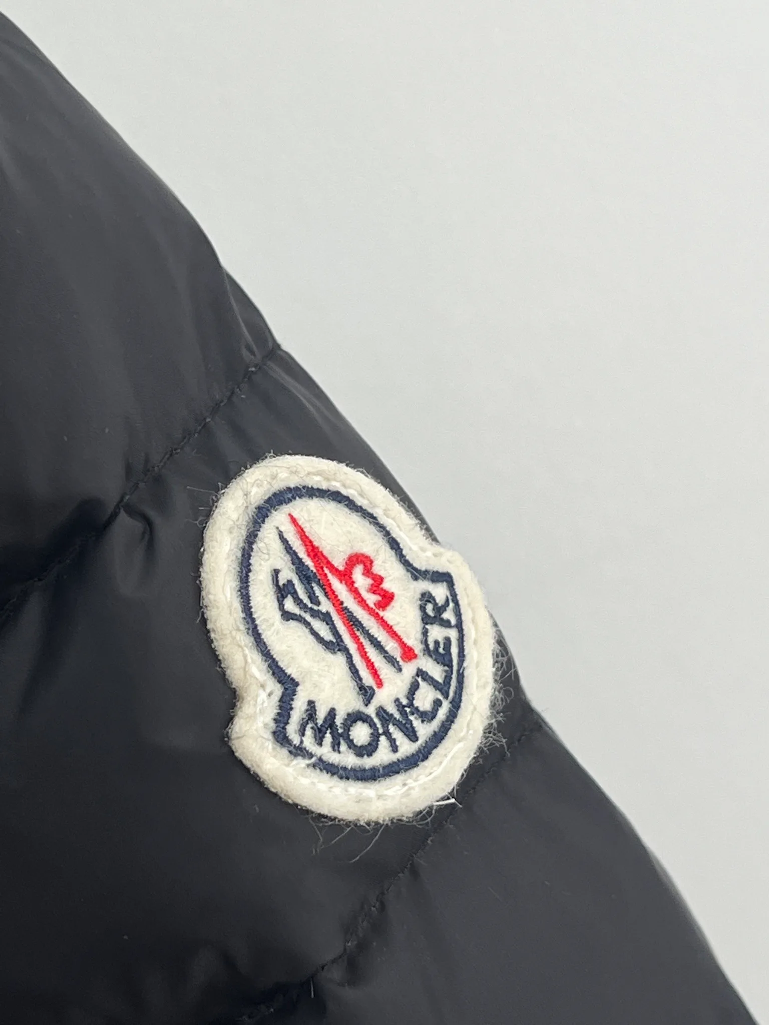 Women's Jackets And Down Jackets MONCLER 18416160