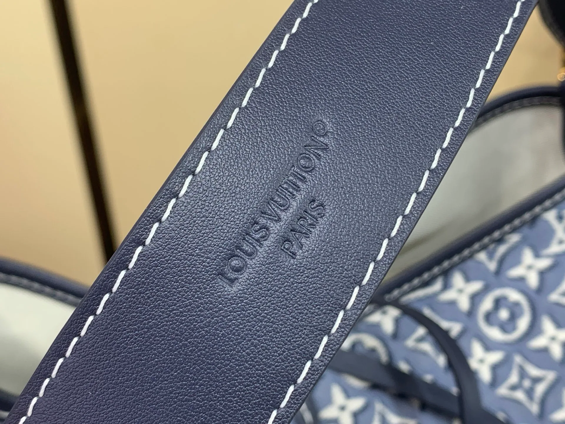 Women's Classic Handbags LOUIS VUITTON 18278232