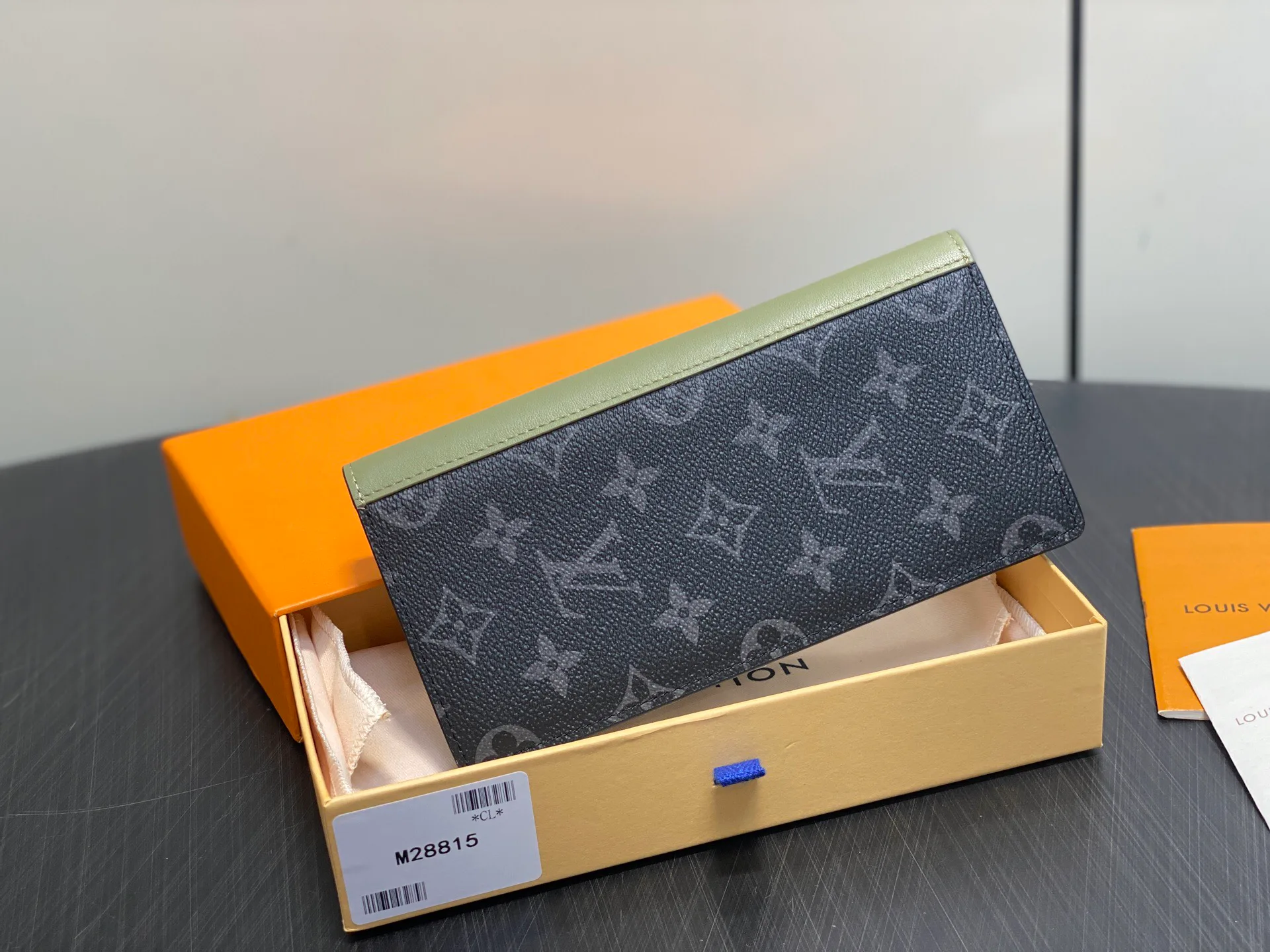 Women's Clutches LOUIS VUITTON 17499402