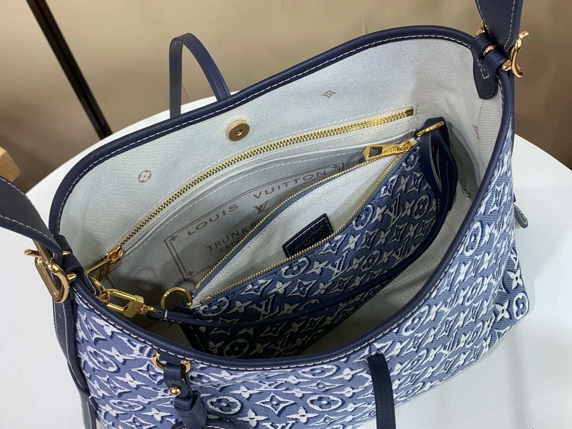 Women's Classic Handbags LOUIS VUITTON 18278232