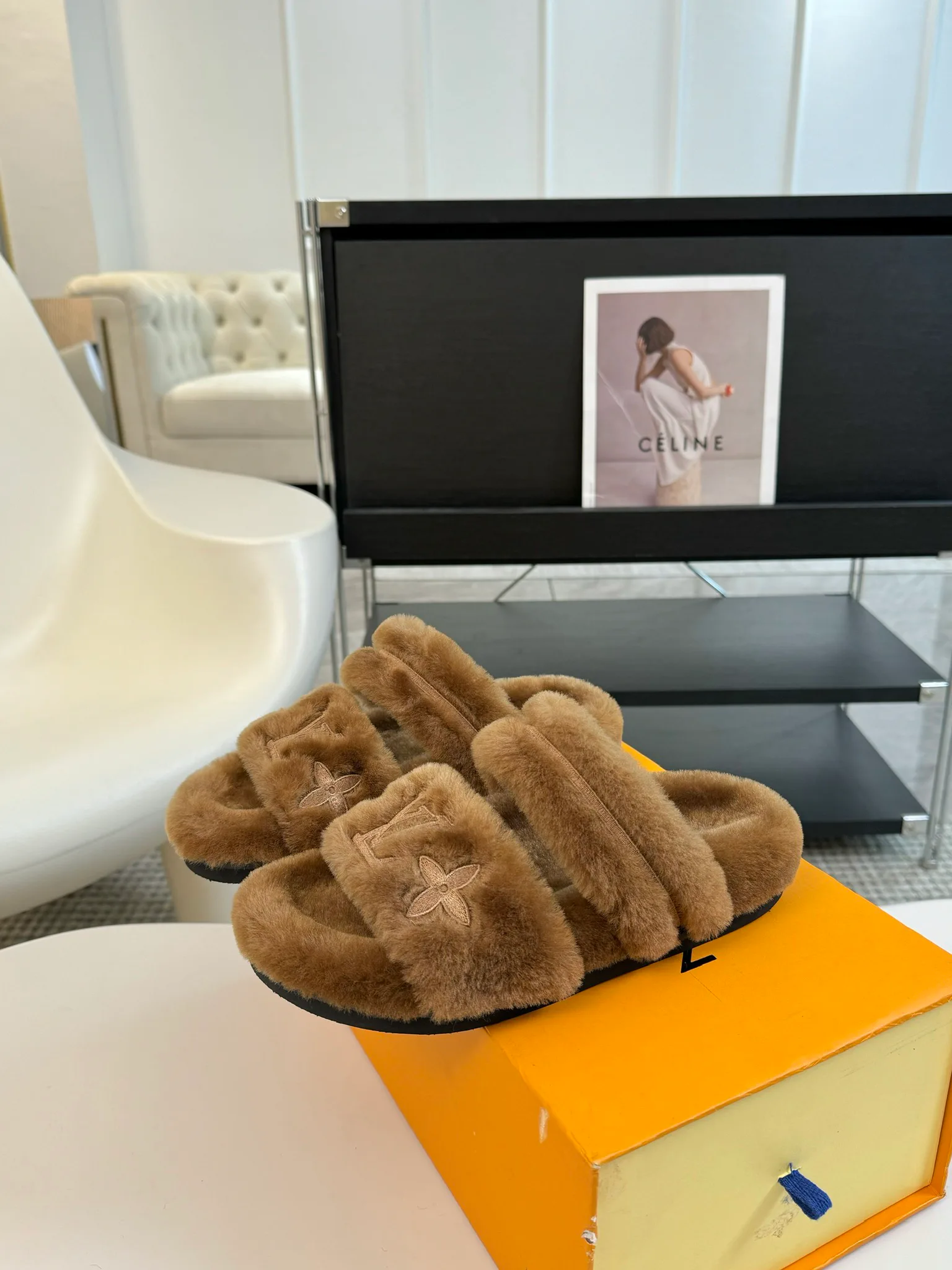 Women's Slippers LOUIS VUITTON 18209228