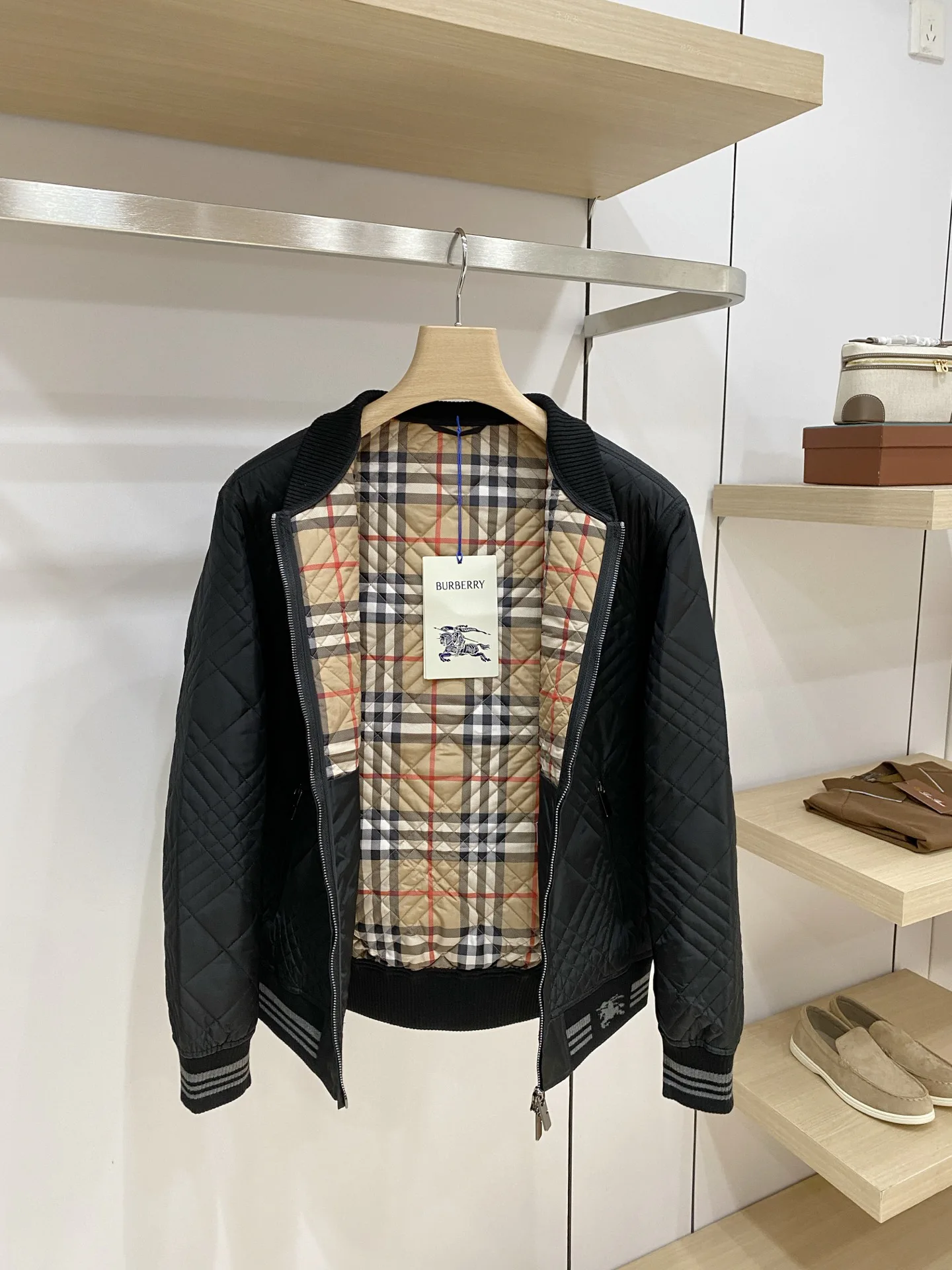 Men's Jackets And Down Jackets BURBERRY 18469497