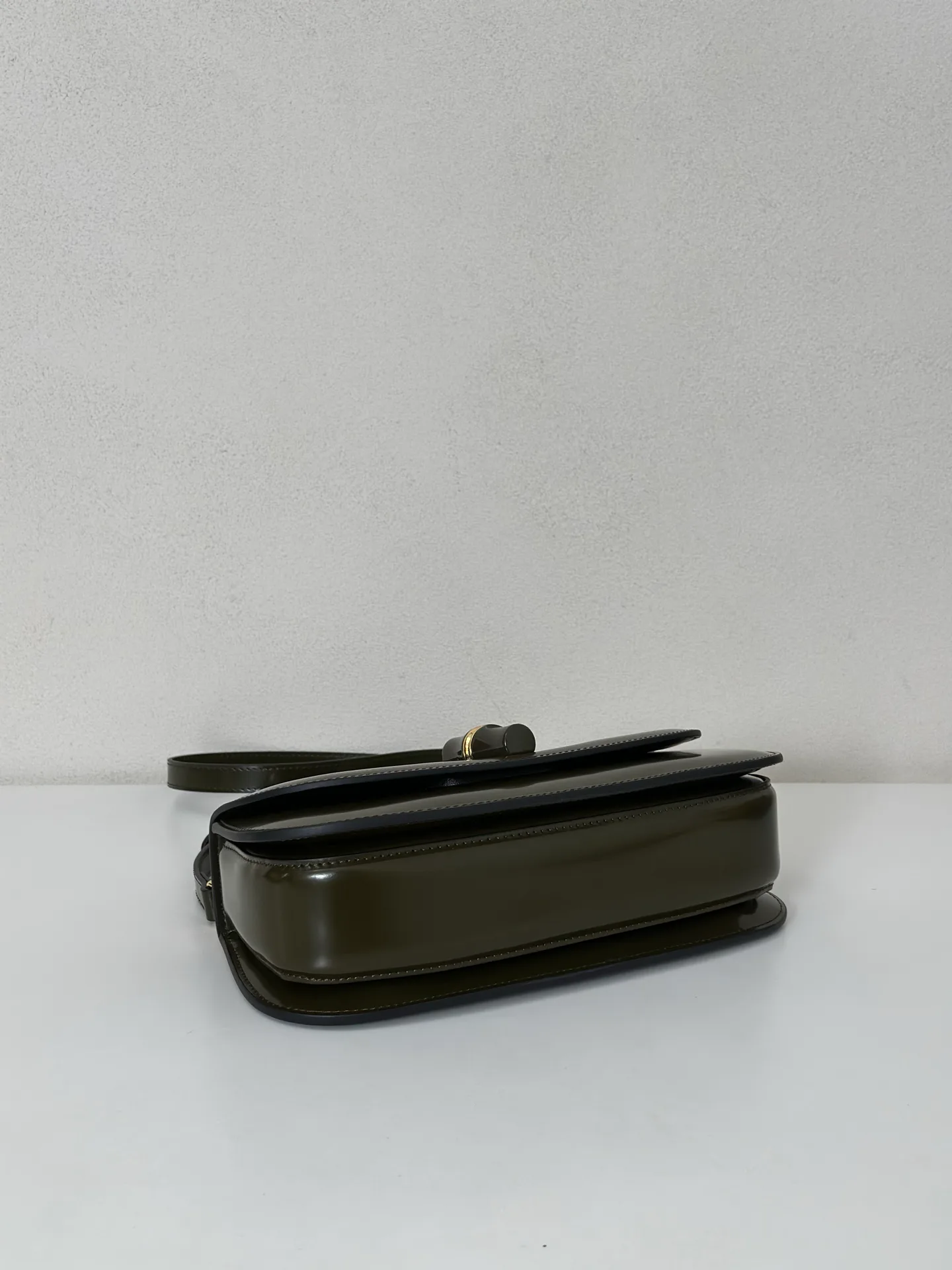 Women's Classic Handbags GUCCI 18361936