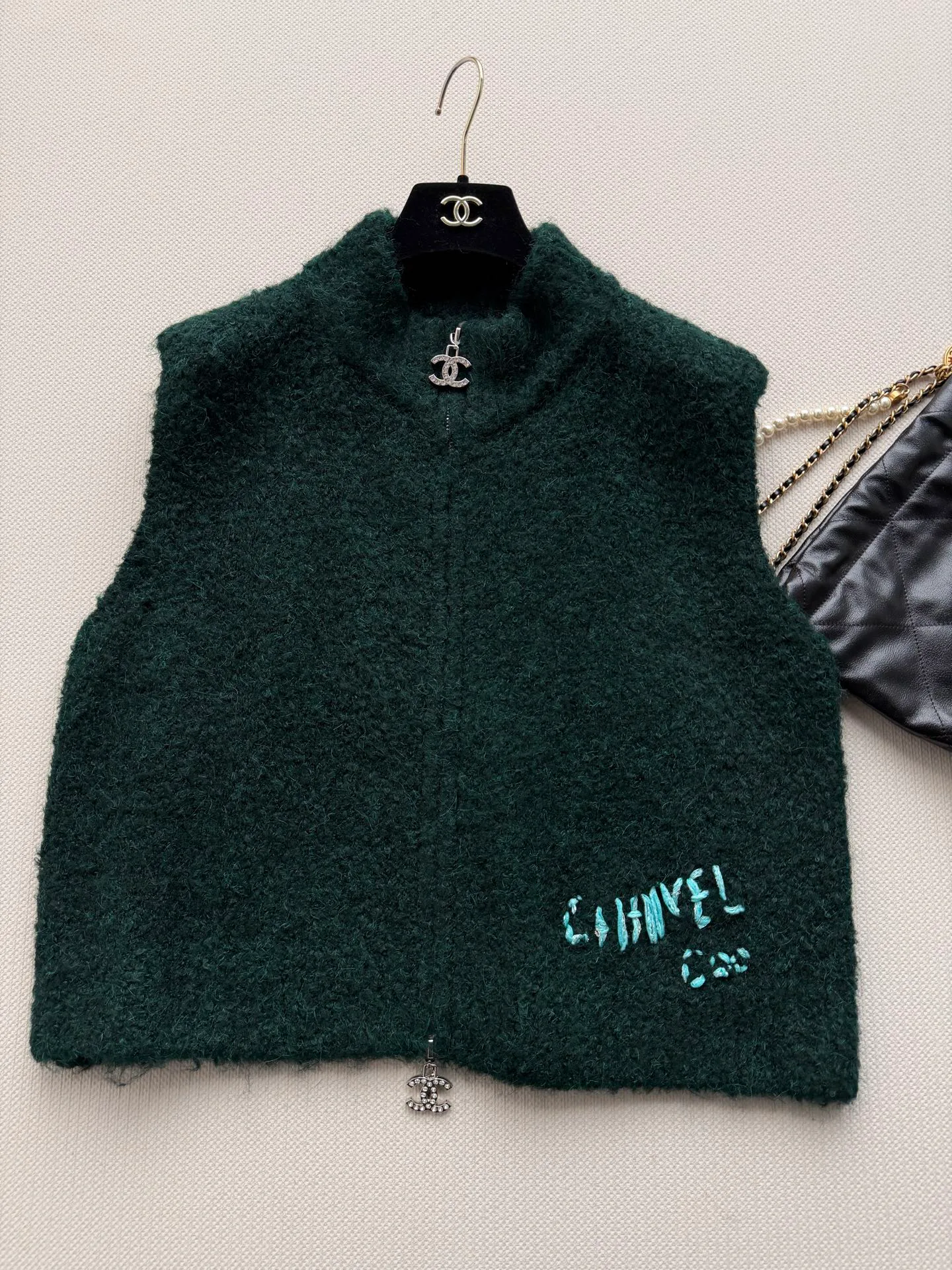 Women's Vests CHANEL 18015805