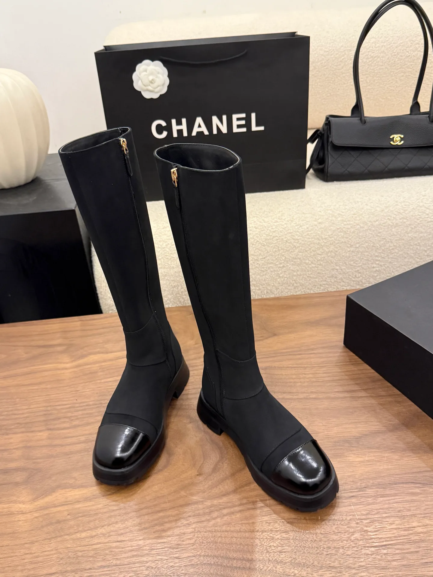 Women's Boots CHANEL 18323364
