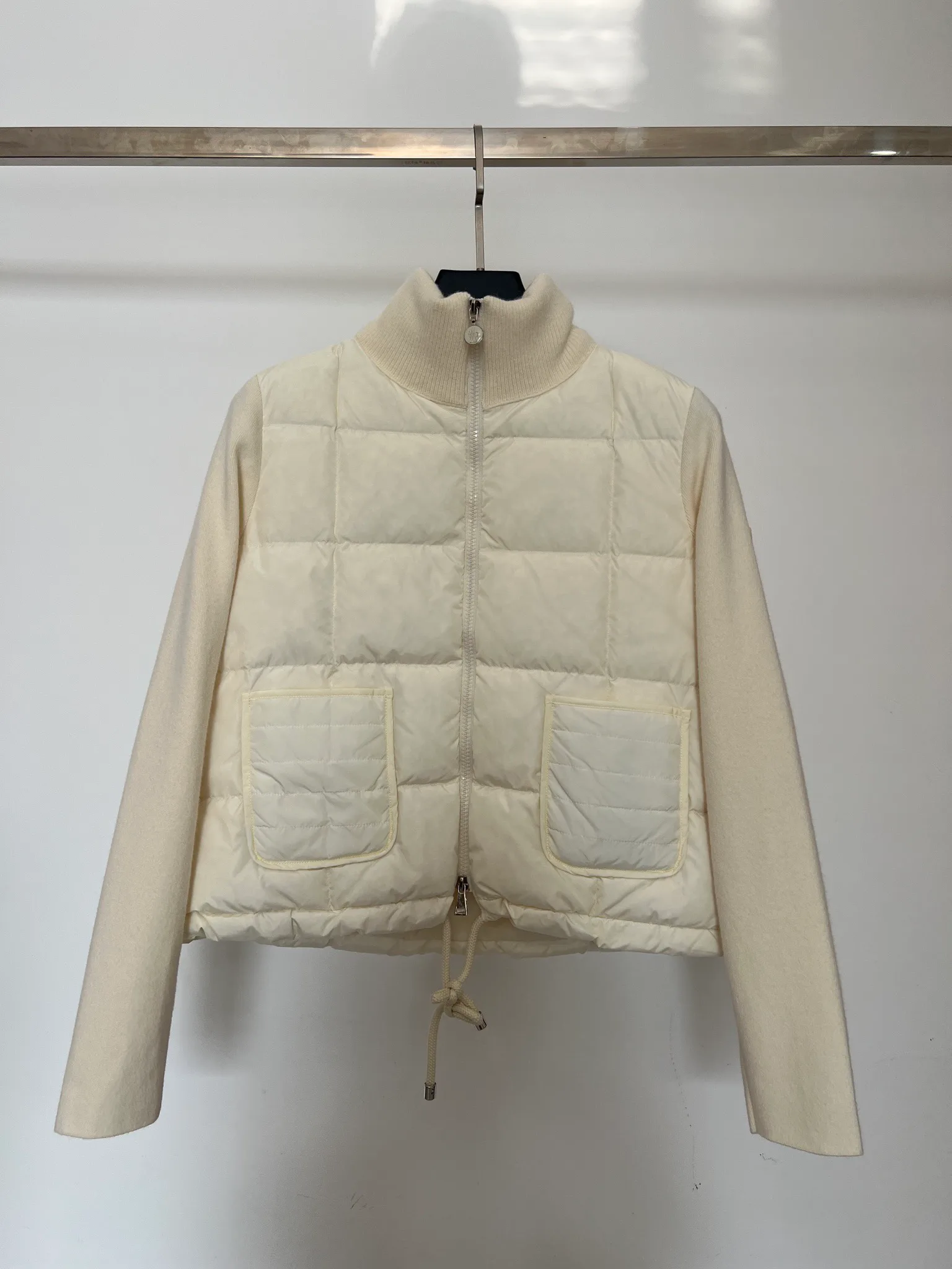 Women's Jackets And Down Jackets MONCLER 18416122
