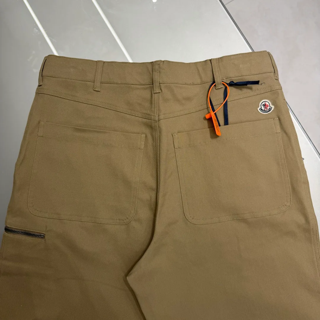 Men's Trousers MONCLER 18227957