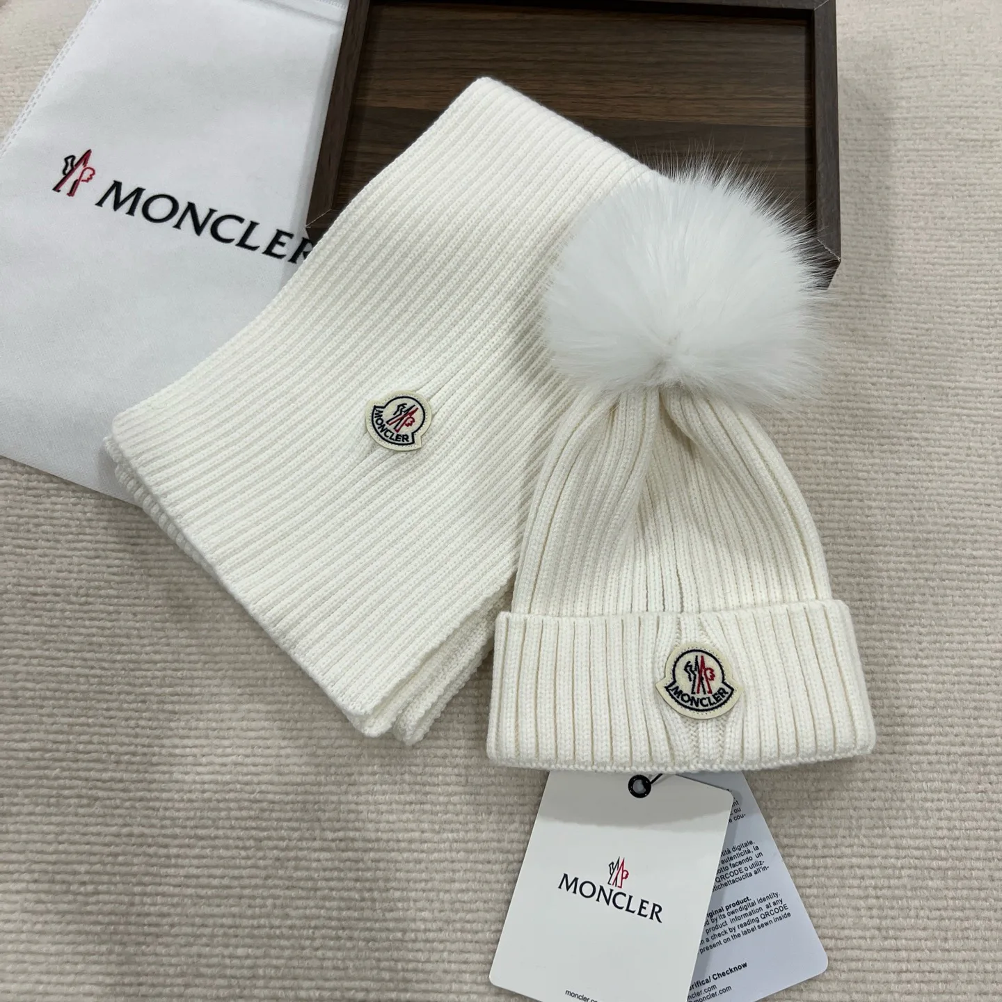 Hats MONCLER 18078324
