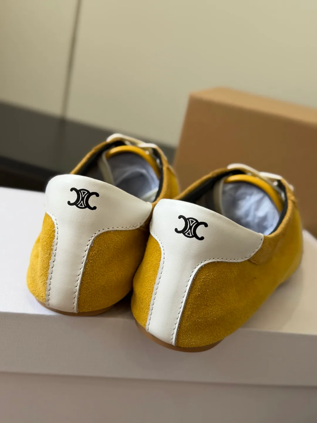 Women's Sneakers CELINE 18224063