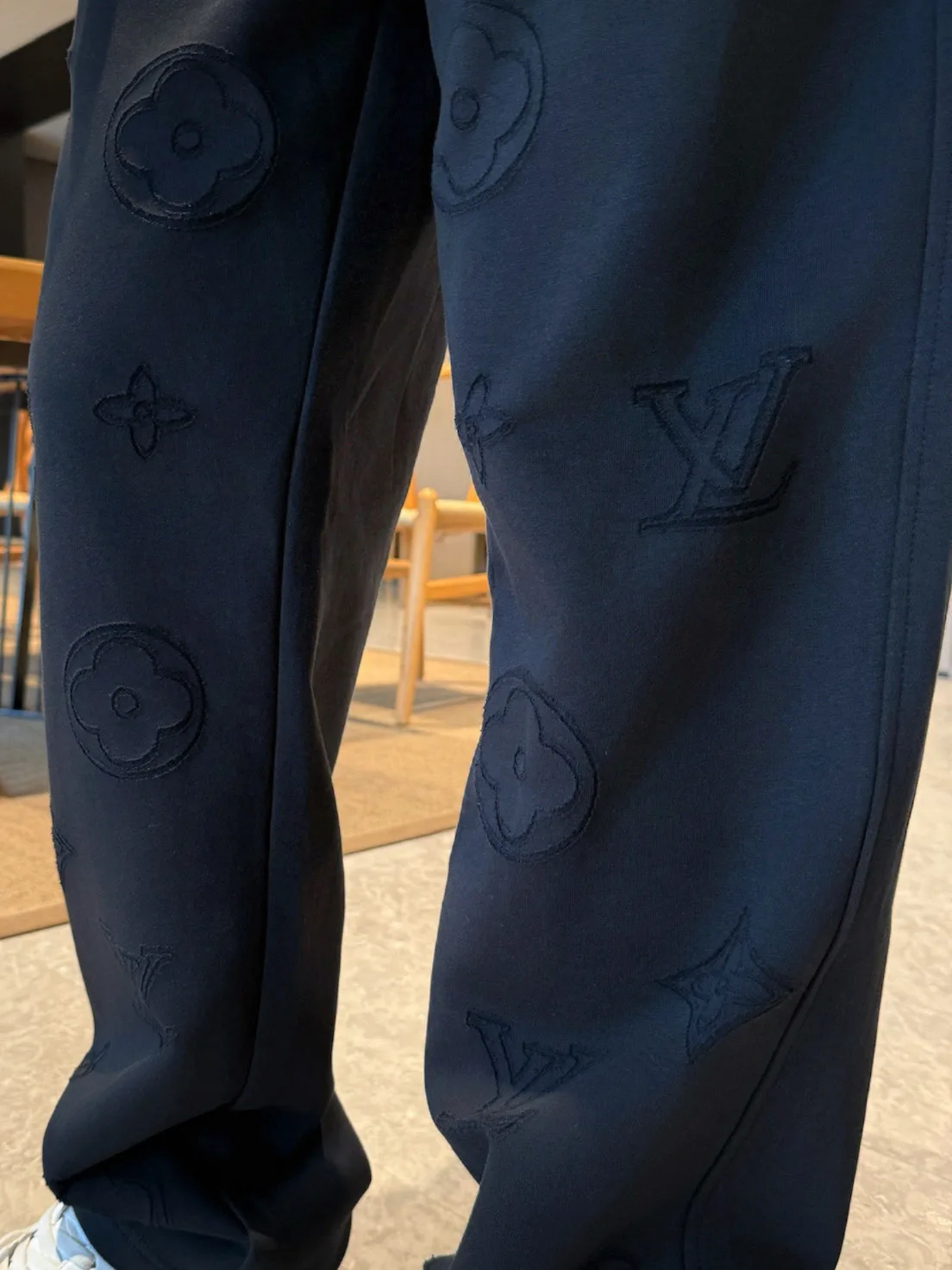 Men's Trousers LOUIS VUITTON 18345747