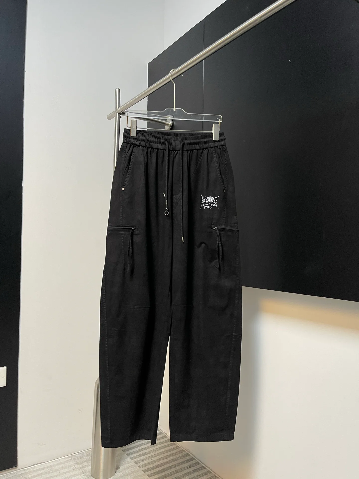 Men's Trousers MAISON MARGIELA 17921904