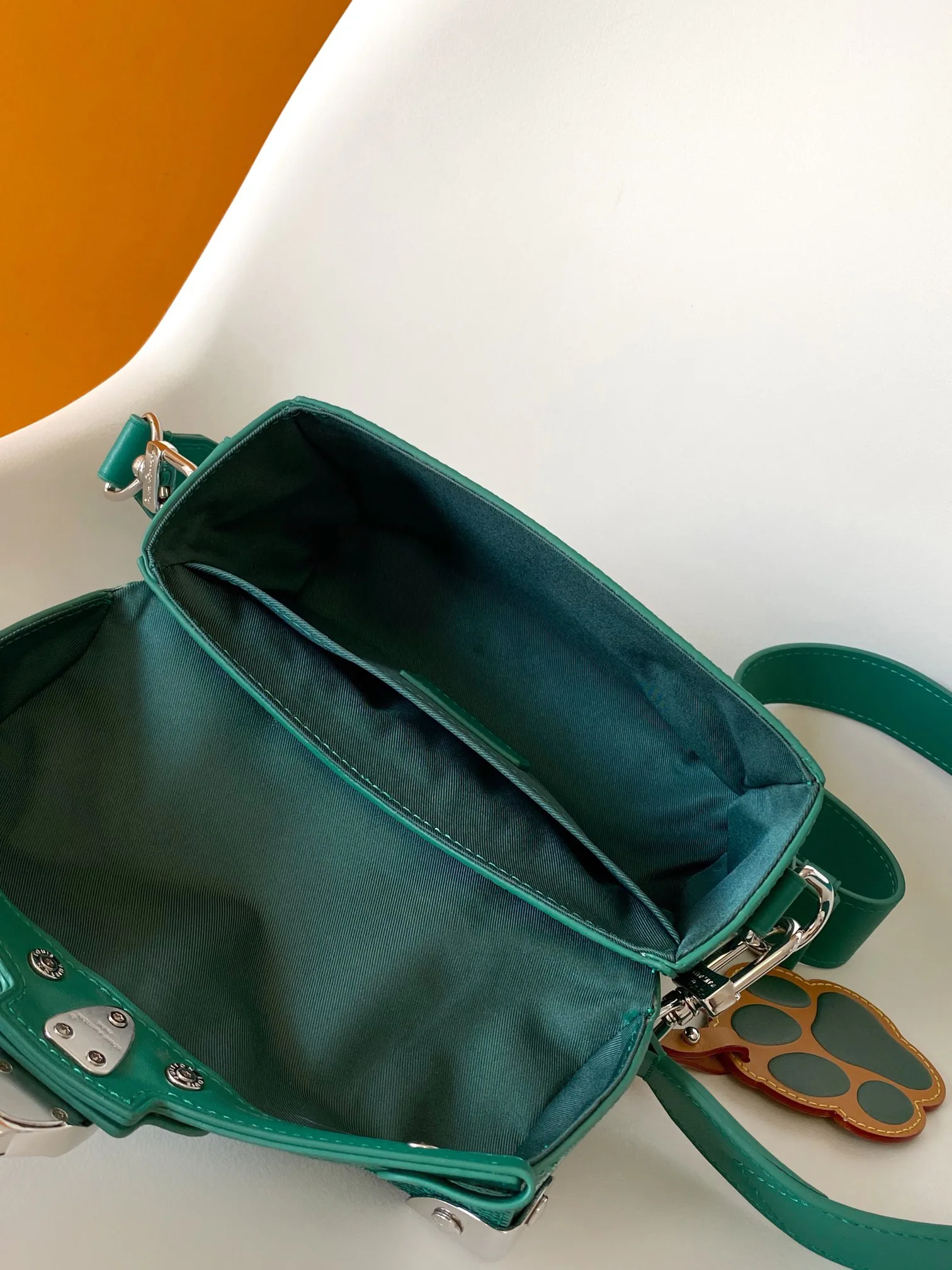 Классические Сумки Женские Louis Vuitton 18664438