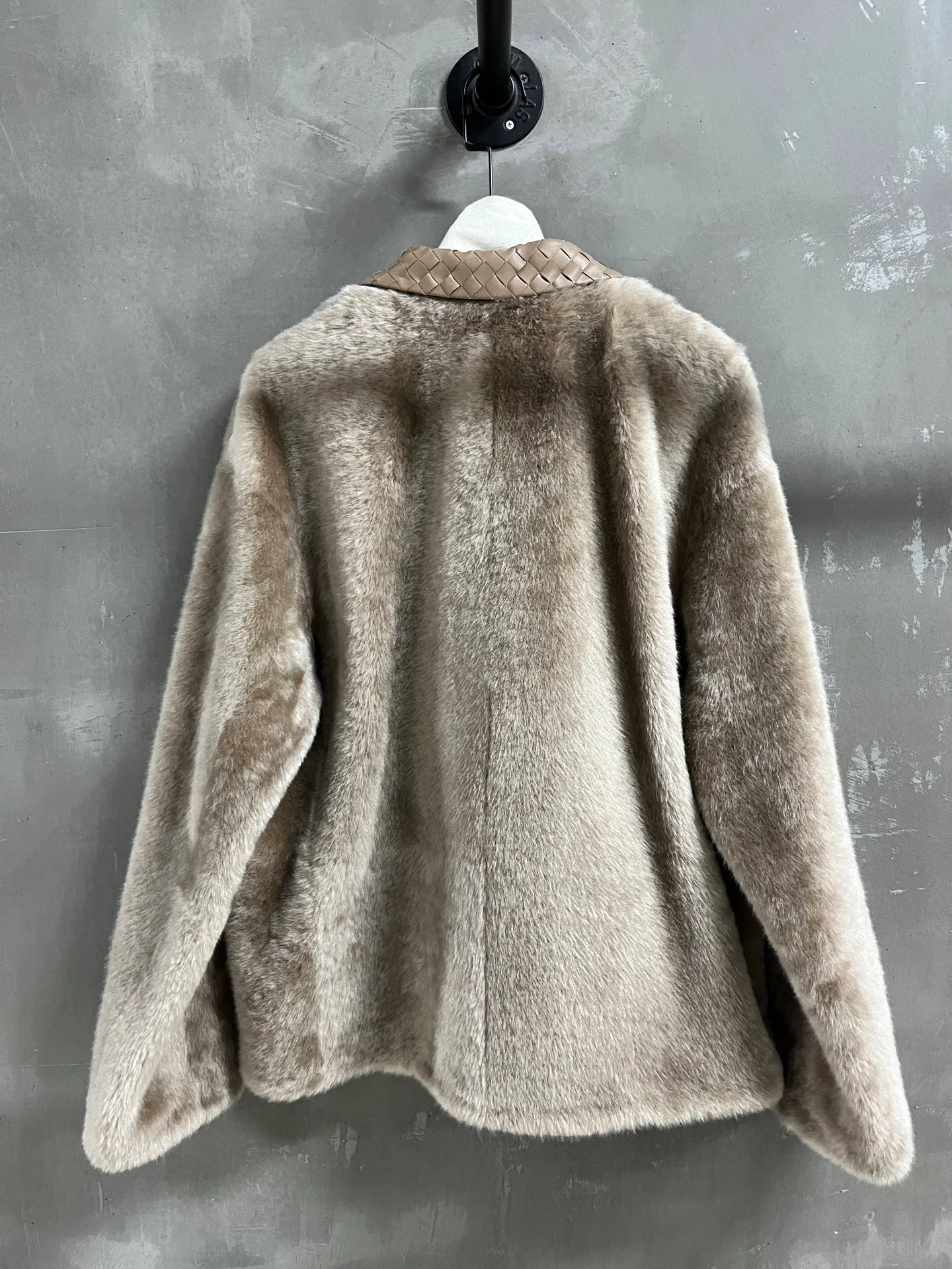 Women's Leather Jackets And Sheepskin Coats BOTTEGA VENETA 18226804